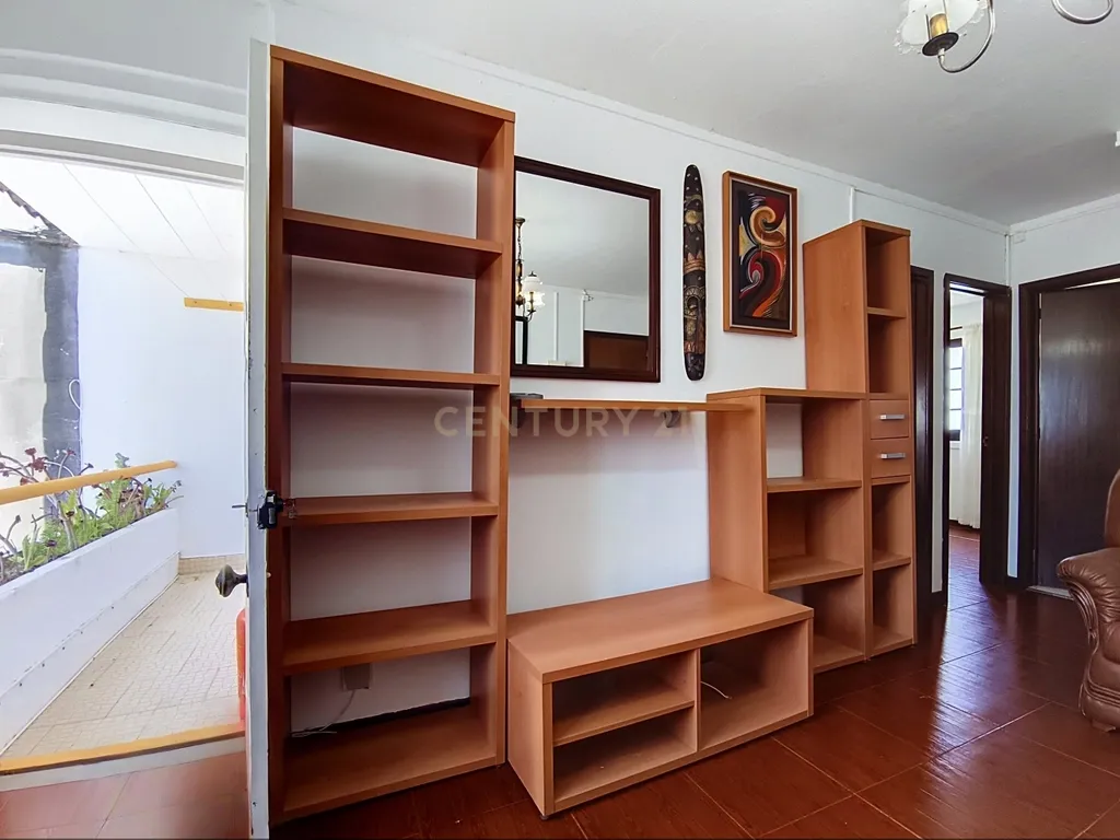 Apartamento T2 no centro da Vila da Povoação, excelente oportunidade de investimento em São Miguel - Image 6