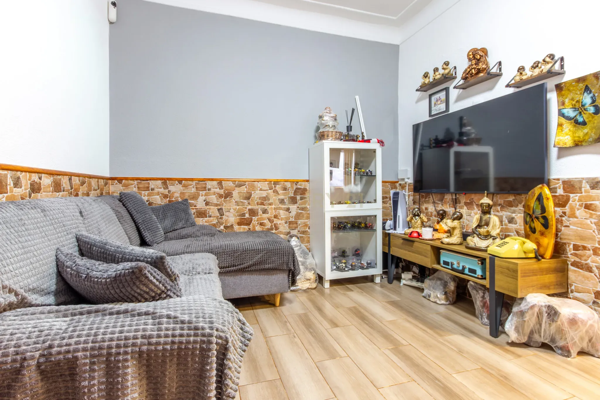 Fotografia 8 de Paio Pires - Apartamento de 4 assoalhadas remodelado, com quintal