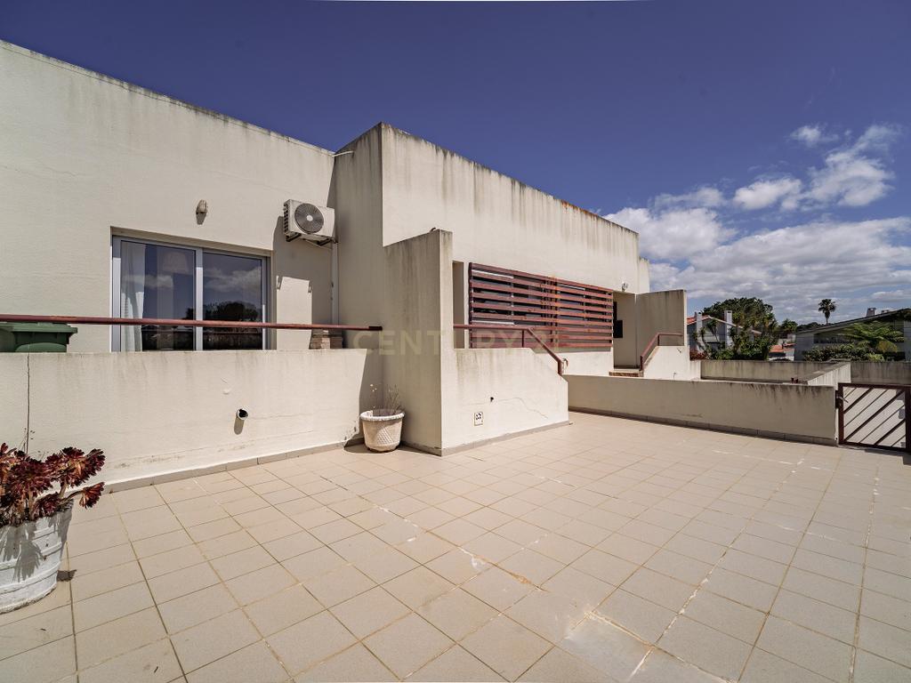APARTAMENTO T2 COM TERRAÇO – VERDIZELA - CORROIOS - Image 23