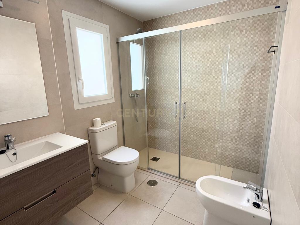  - Image 11