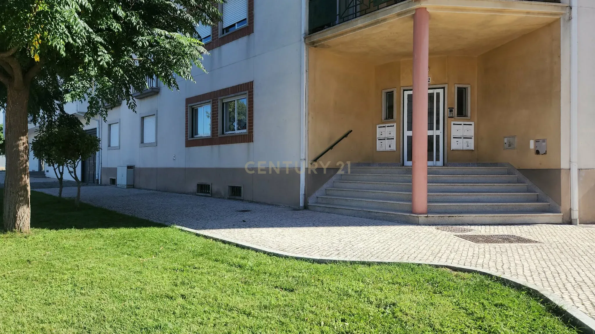 Apartamento T4 em Alcains, €238.000
