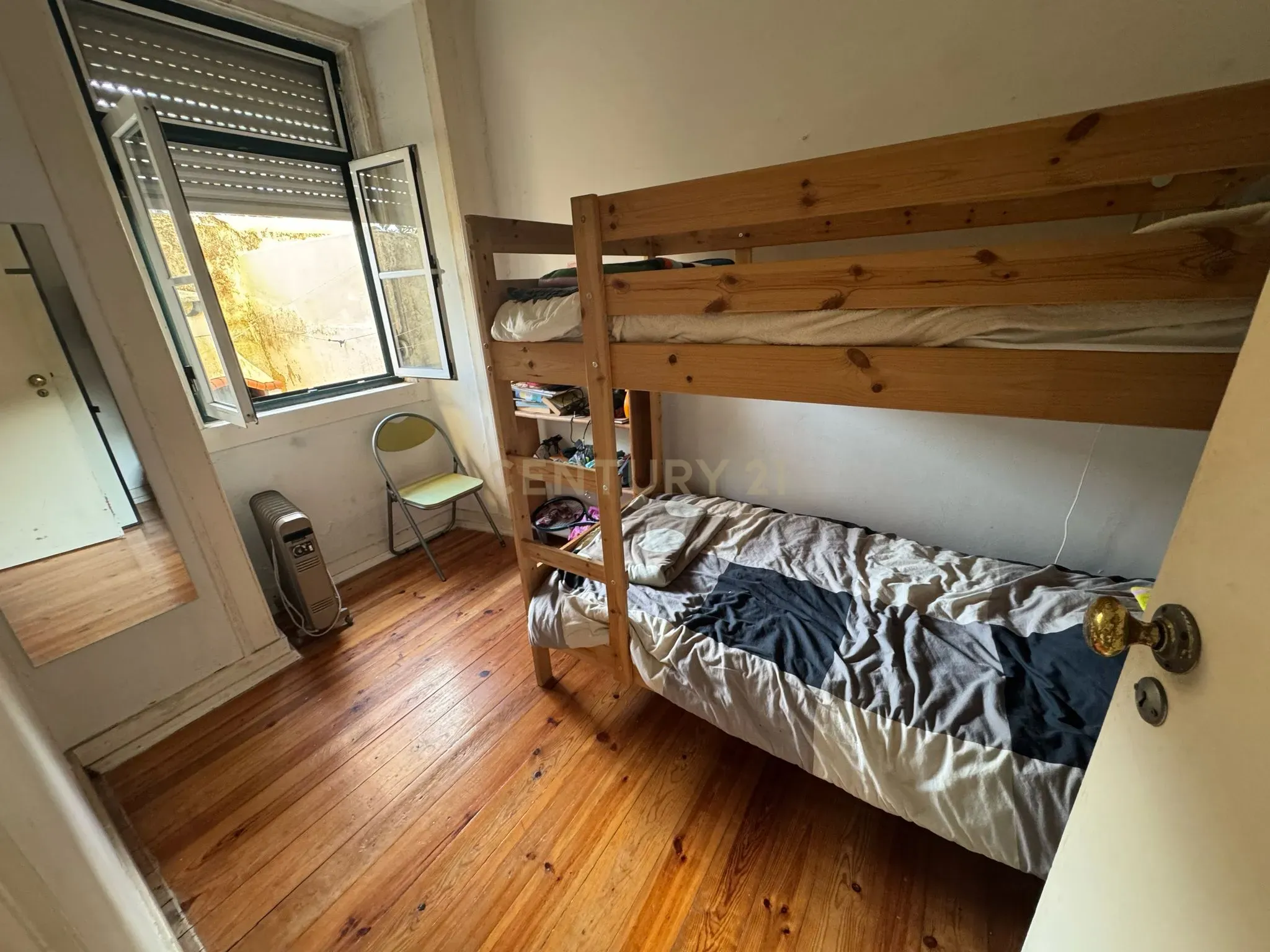 Apartamento T2 com terraço em Alcântara - Image 14