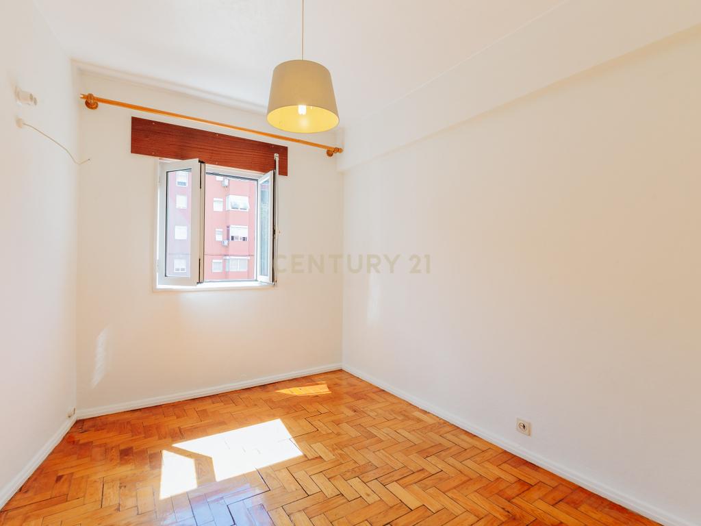 Apartamento T3 nos Olivais - Image 23