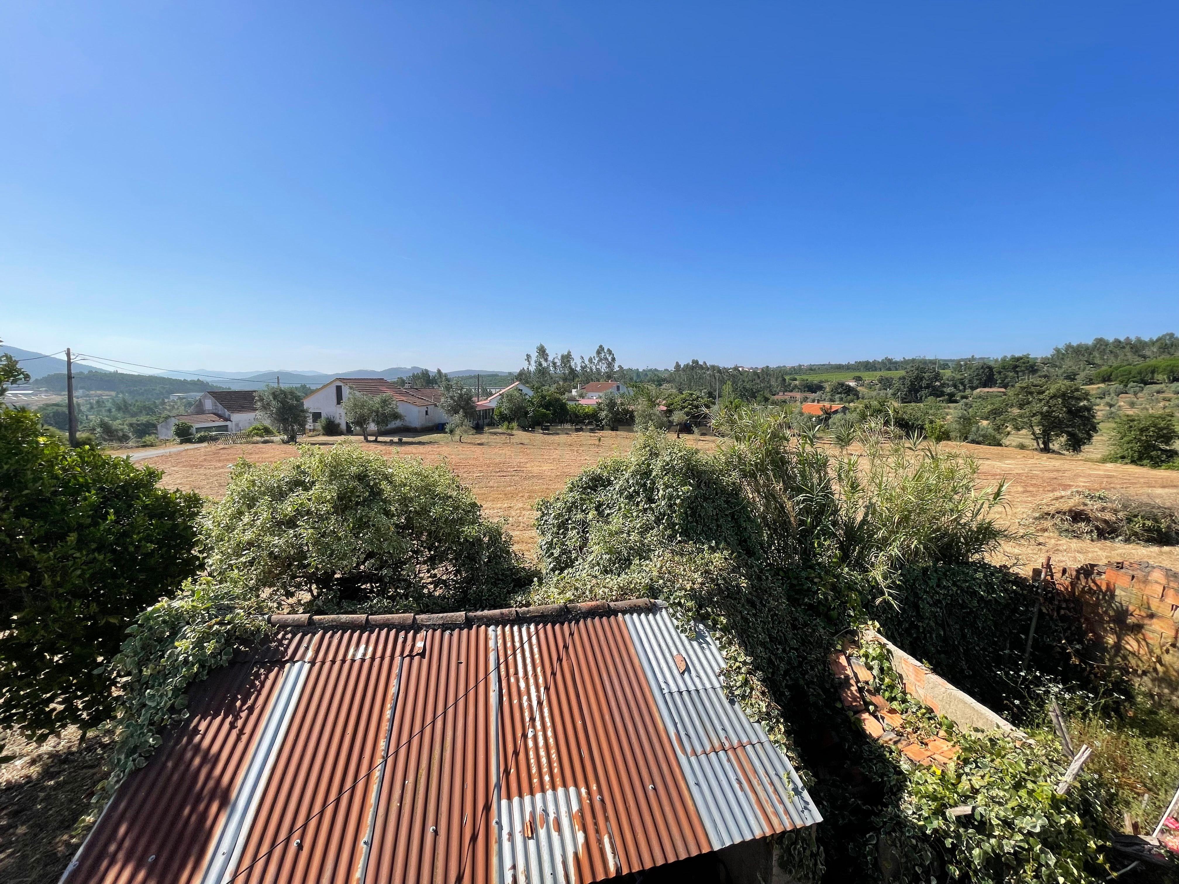 Fotografia 7 de Casa para Recuperar em Beco, Ferreira do Zêzere