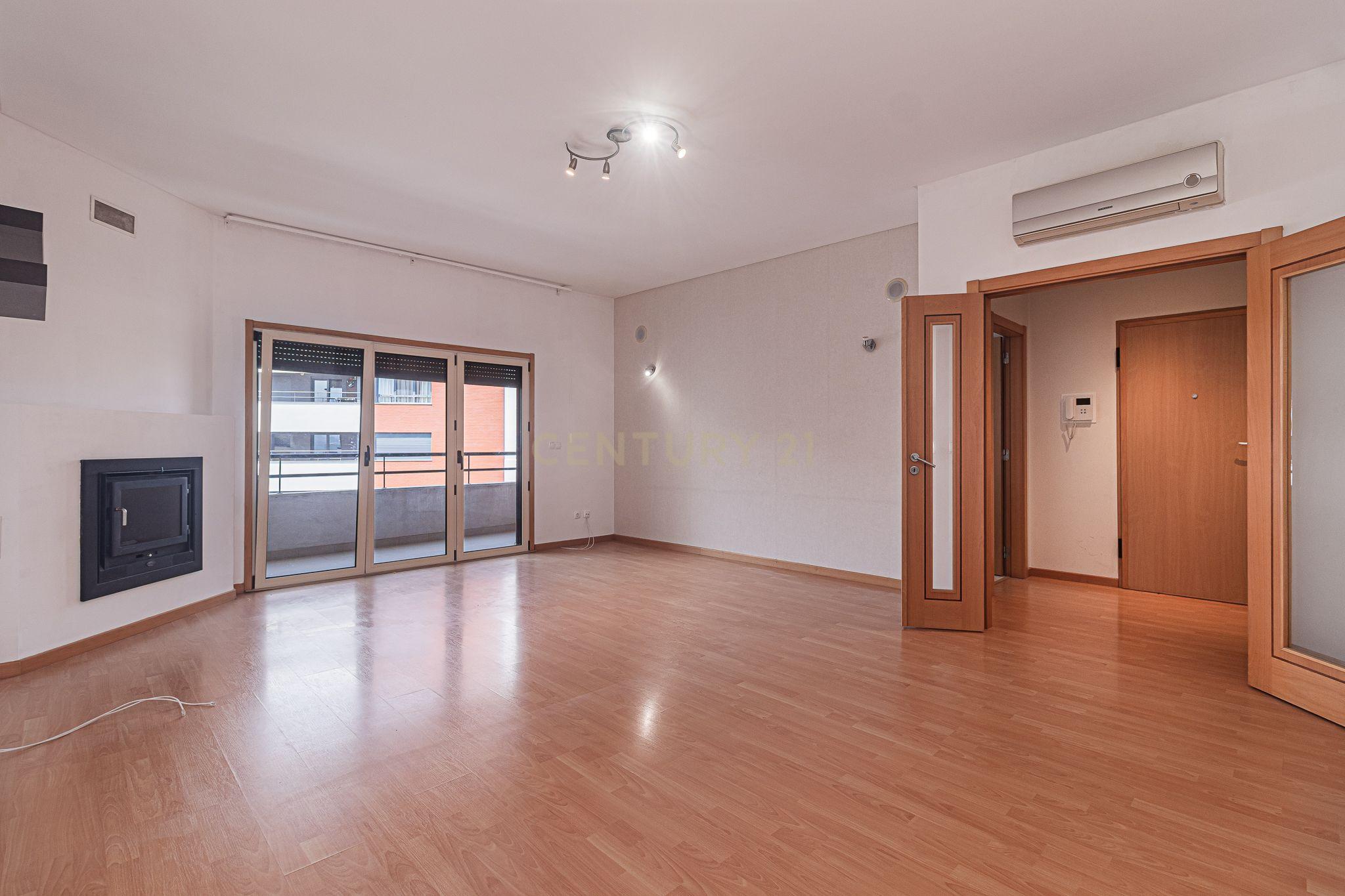 Fotografia 10 de Excelente Apartamento T2 nas Colinas do Cruzeiro- Odivelas