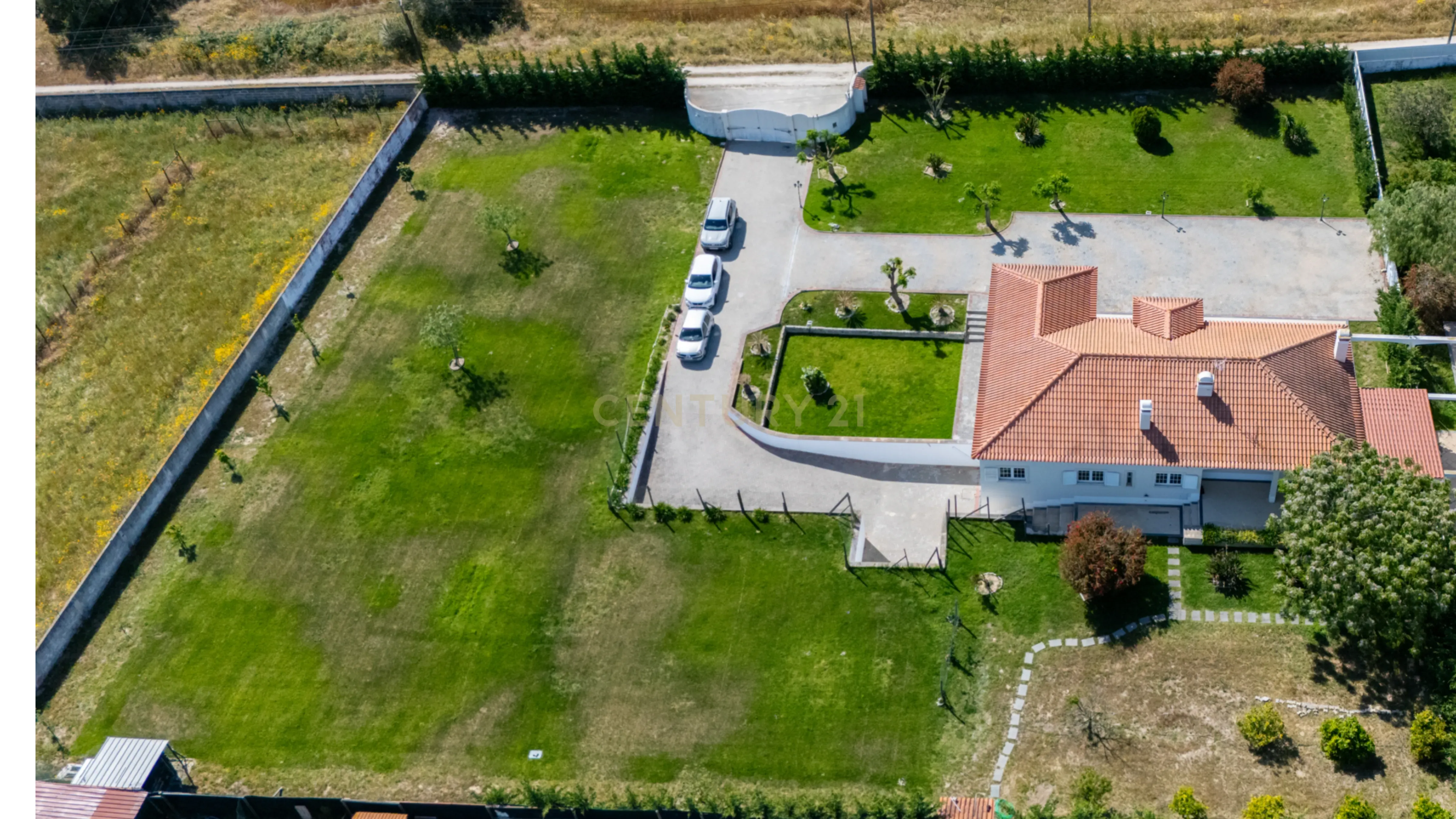 Moradia Térrea T4 na Moita com 3470m2 de Terreno - Image 22