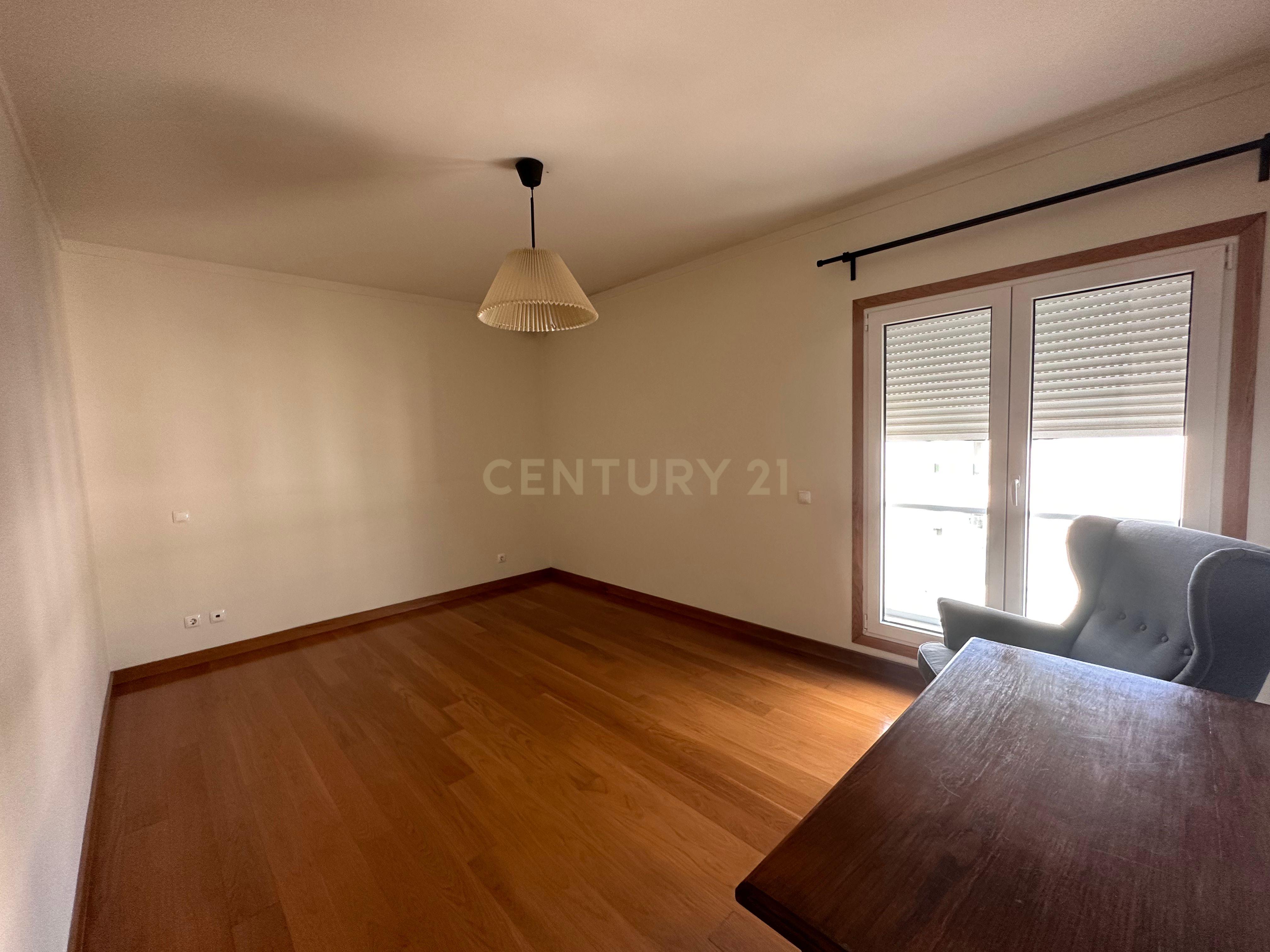 T2 Greenplace, Benfica- C/ Garagem e Arrecadação - Image 10