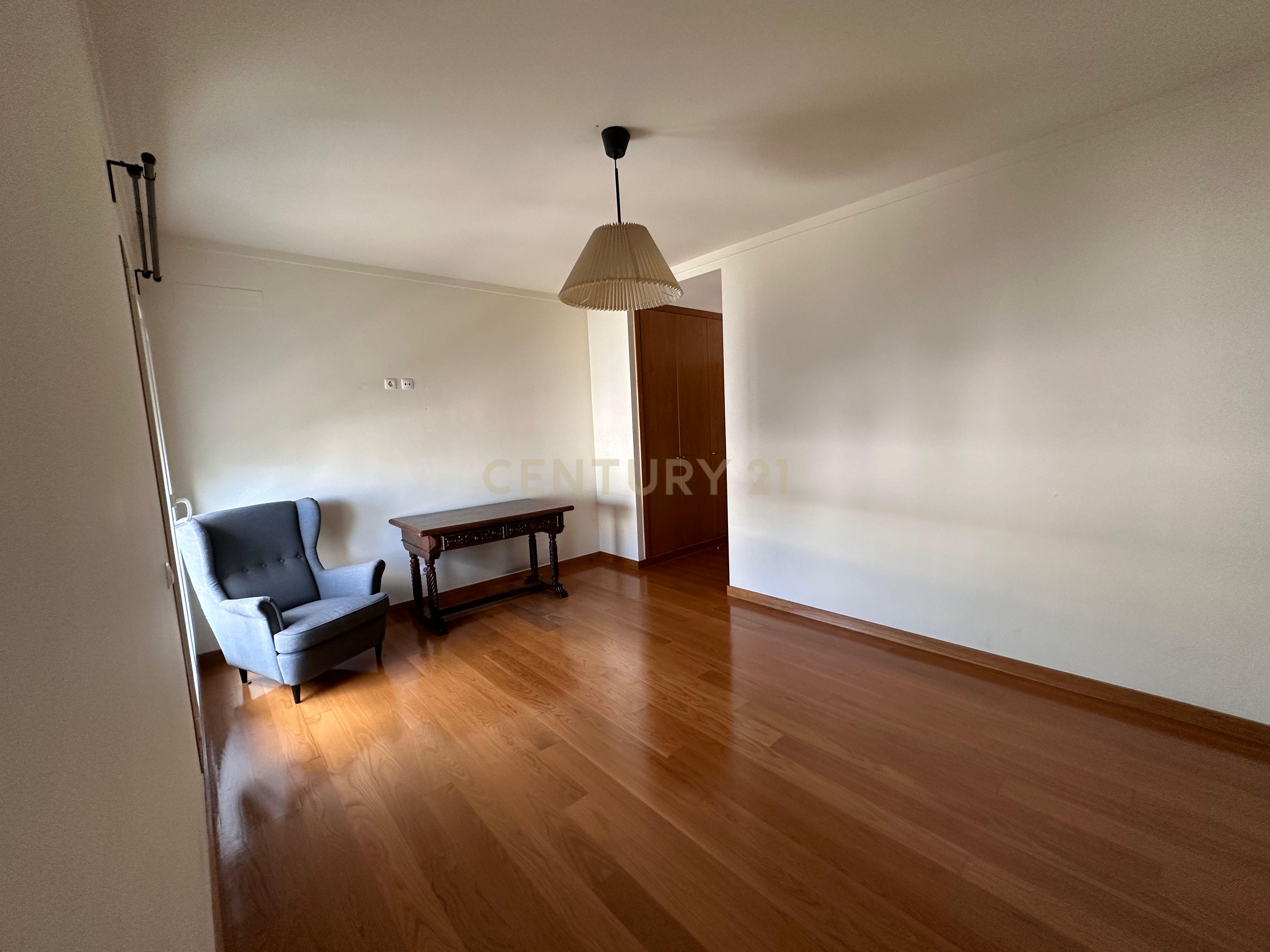 T2 Greenplace, Benfica- C/ Garagem e Arrecadação - Image 9