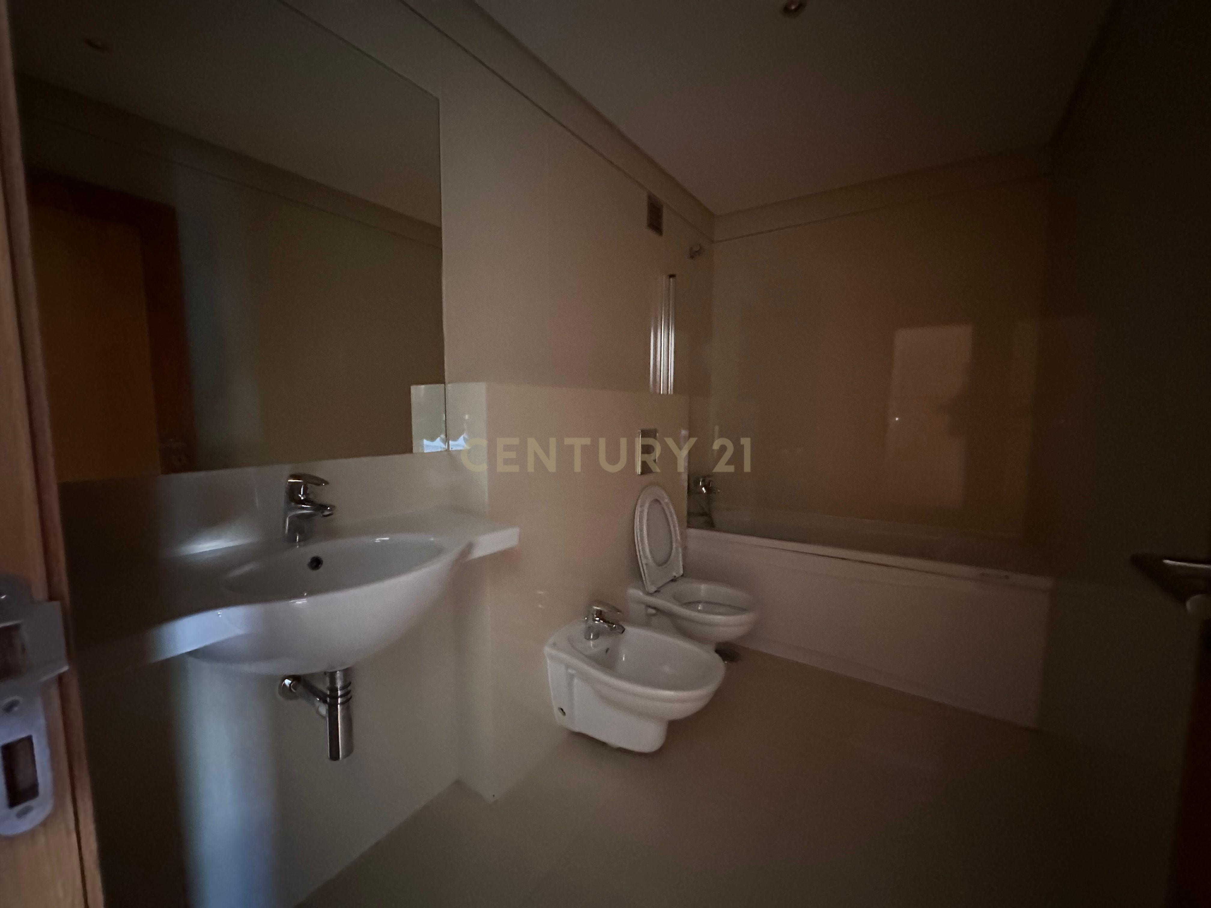 T2 Greenplace, Benfica- C/ Garagem e Arrecadação - Image 12