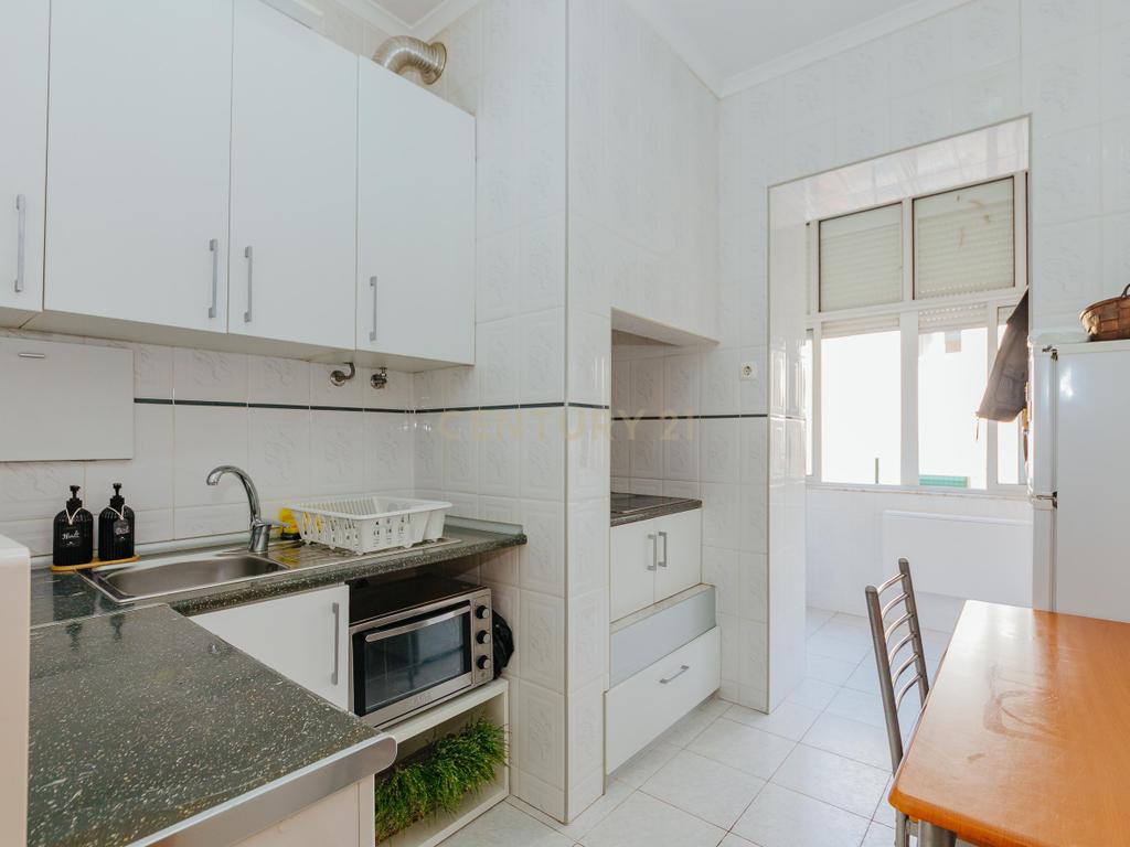 Apartamento T2 em Bairro dos Actores, Areeiro, Lisboa - Image 10