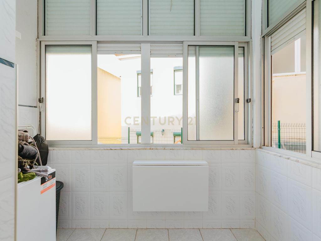 Apartamento T2 em Bairro dos Actores, Areeiro, Lisboa - Image 16