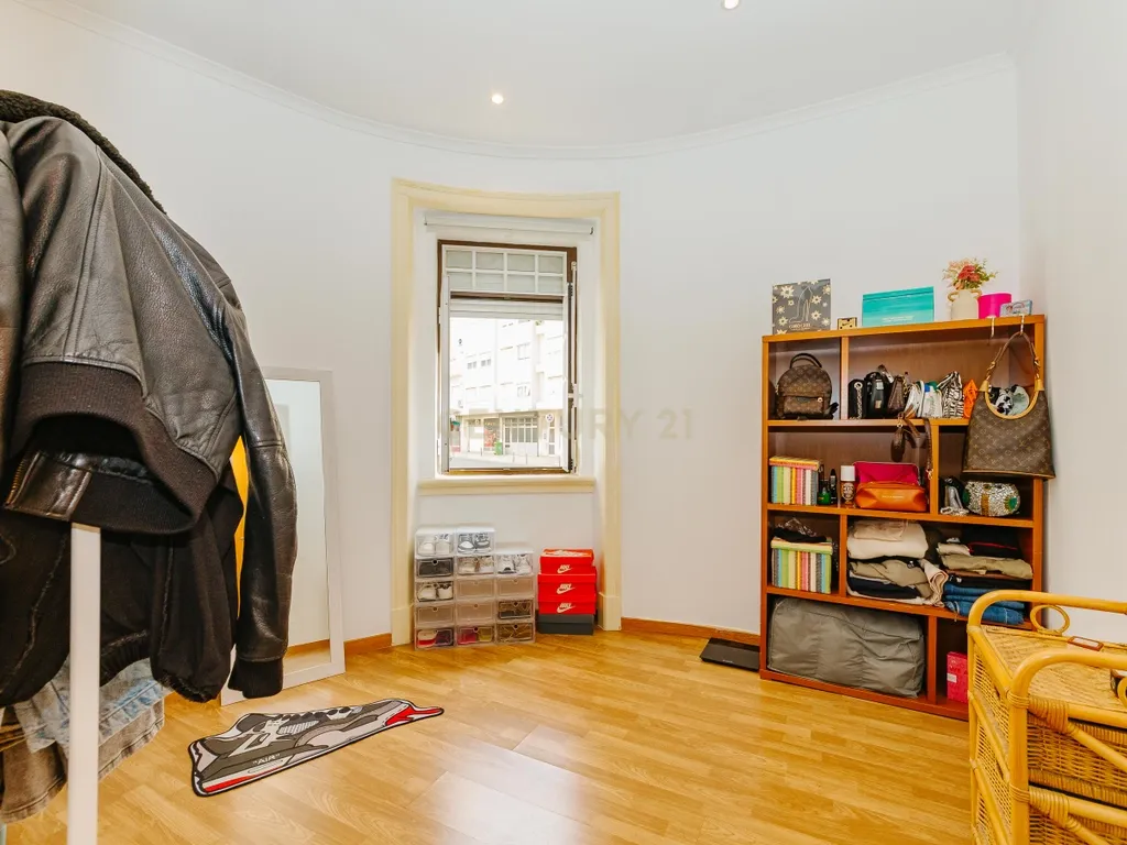 Apartamento T2 em Bairro dos Actores, Areeiro, Lisboa - Image 8