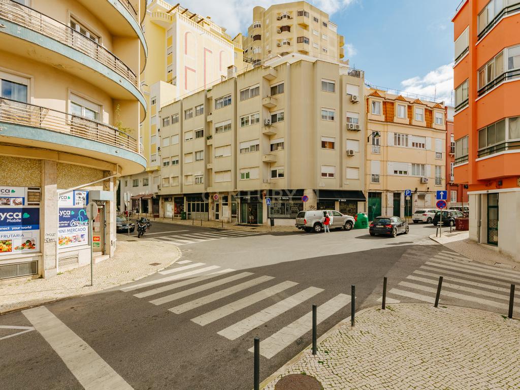 Apartamento T2 em Bairro dos Actores, Areeiro, Lisboa - Image 24