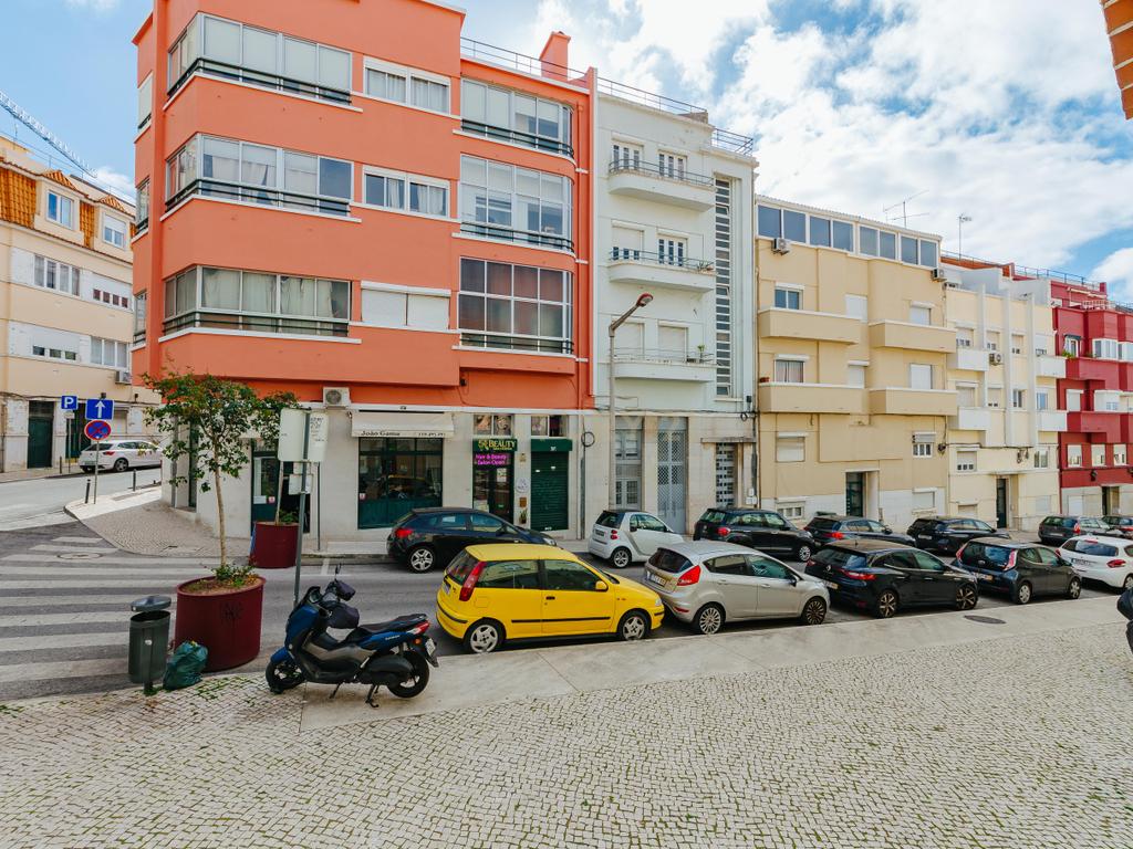 Apartamento T2 em Bairro dos Actores, Areeiro, Lisboa - Image 20