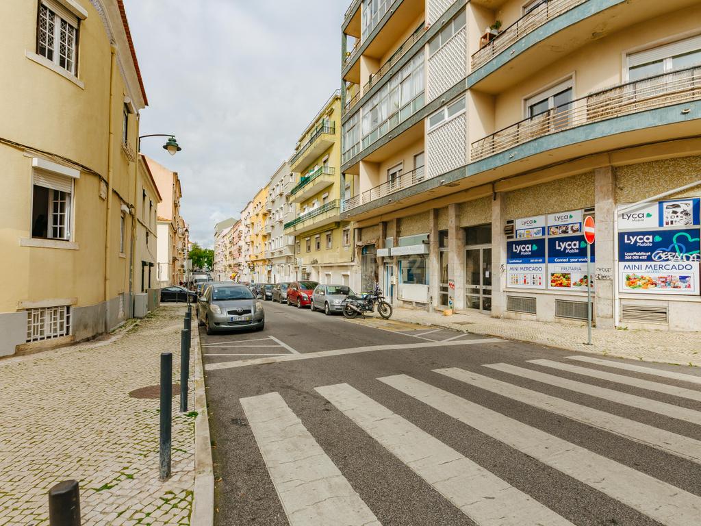 Apartamento T2 em Bairro dos Actores, Areeiro, Lisboa - Image 23