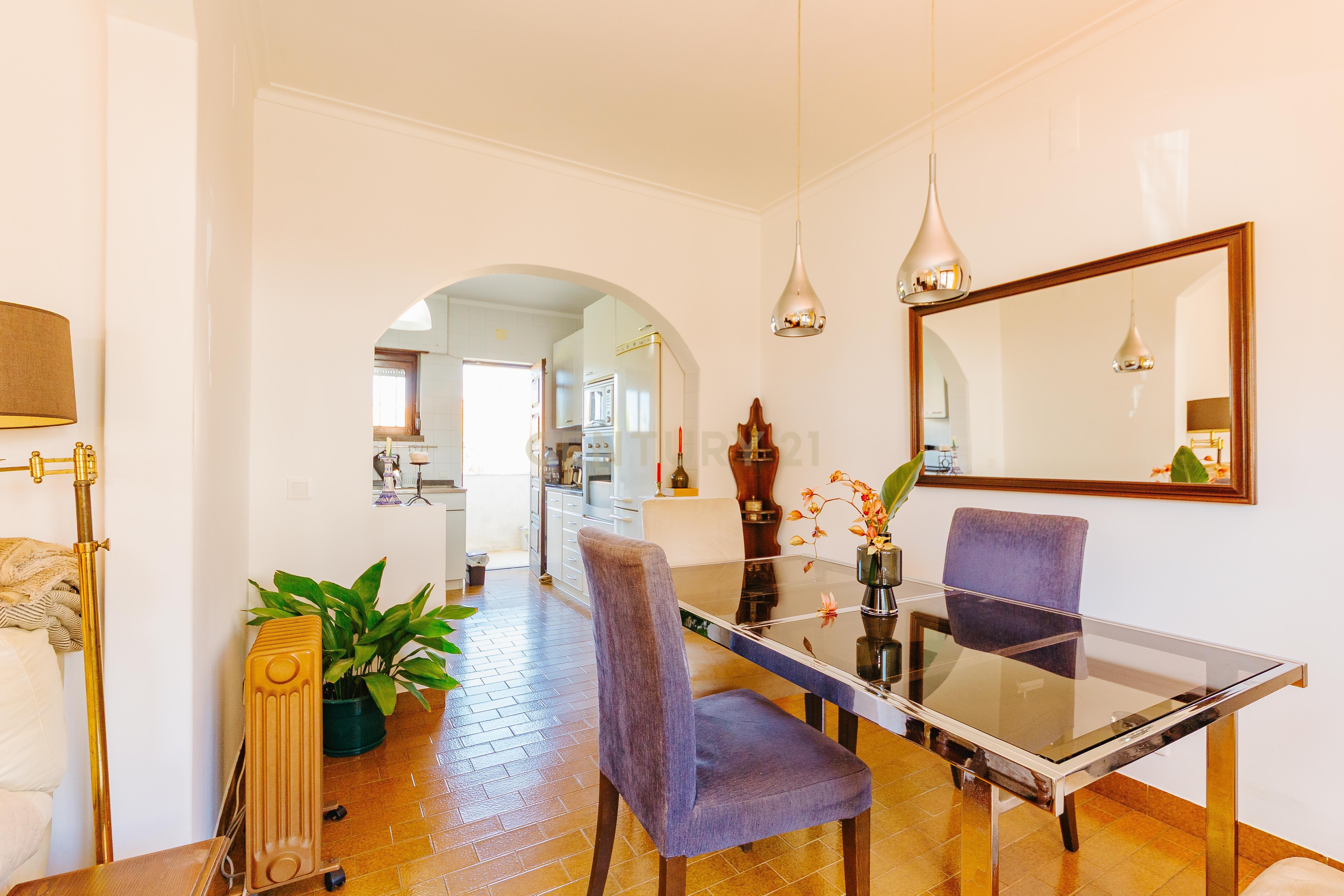 Espetacular Moradia T6 em Carcavelos, Cascais, de gaveto, num lote de 400m2 - Image 11