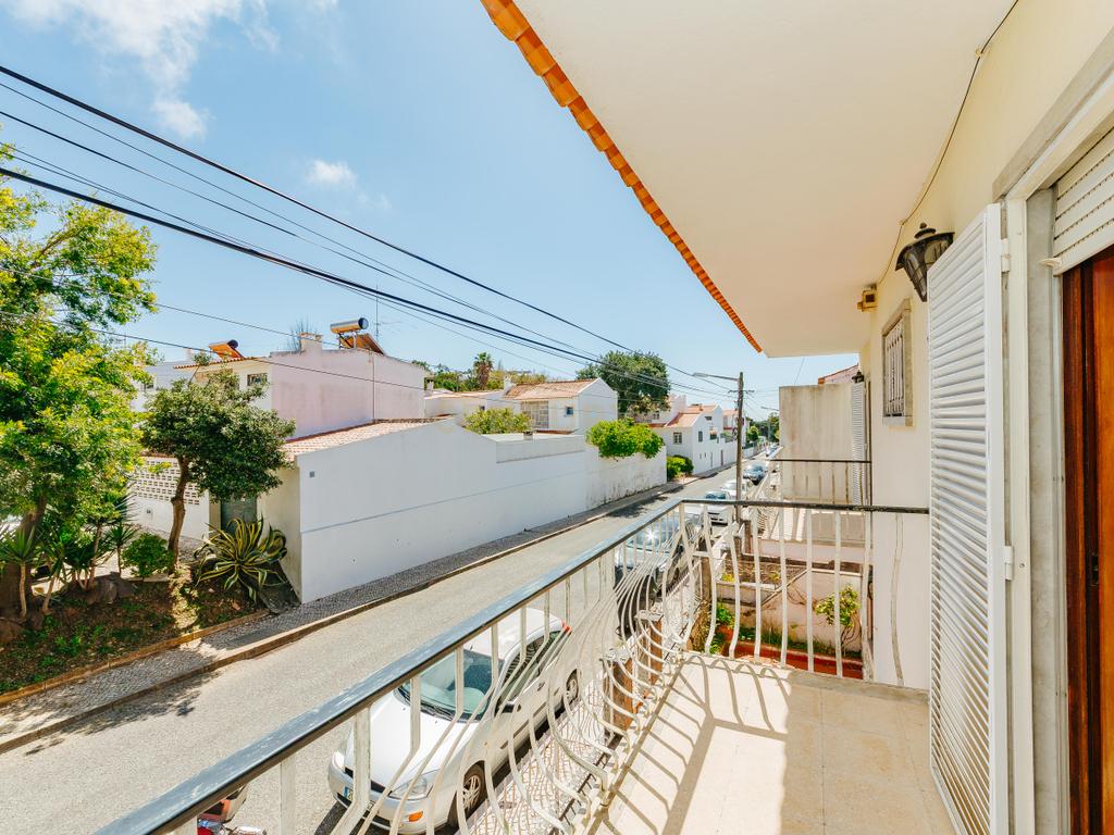 Espetacular Moradia T6 em Carcavelos, Cascais, de gaveto, num lote de 400m2 - Image 43