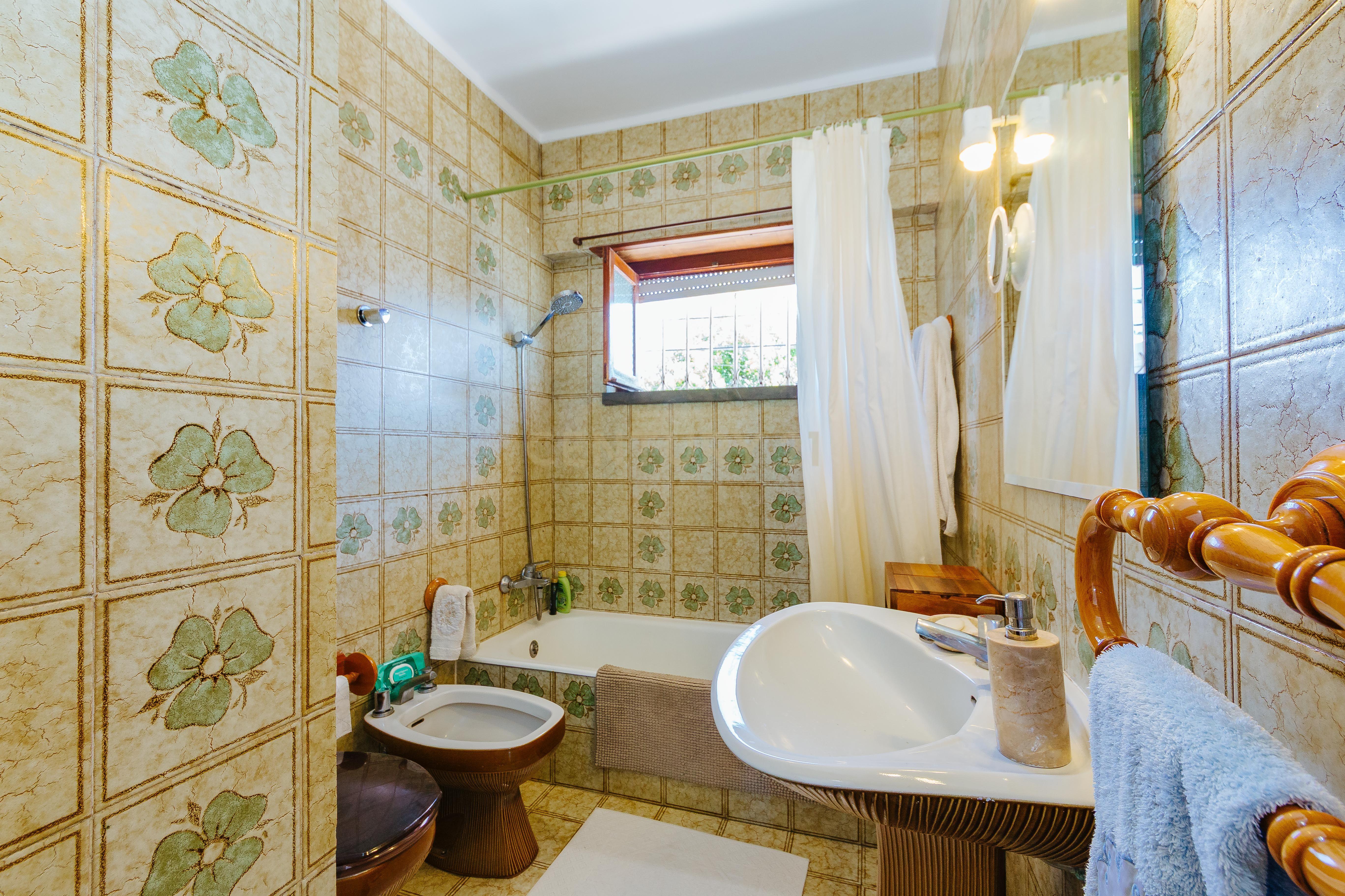 Espetacular Moradia T6 em Carcavelos, Cascais, de gaveto, num lote de 400m2 - Image 26