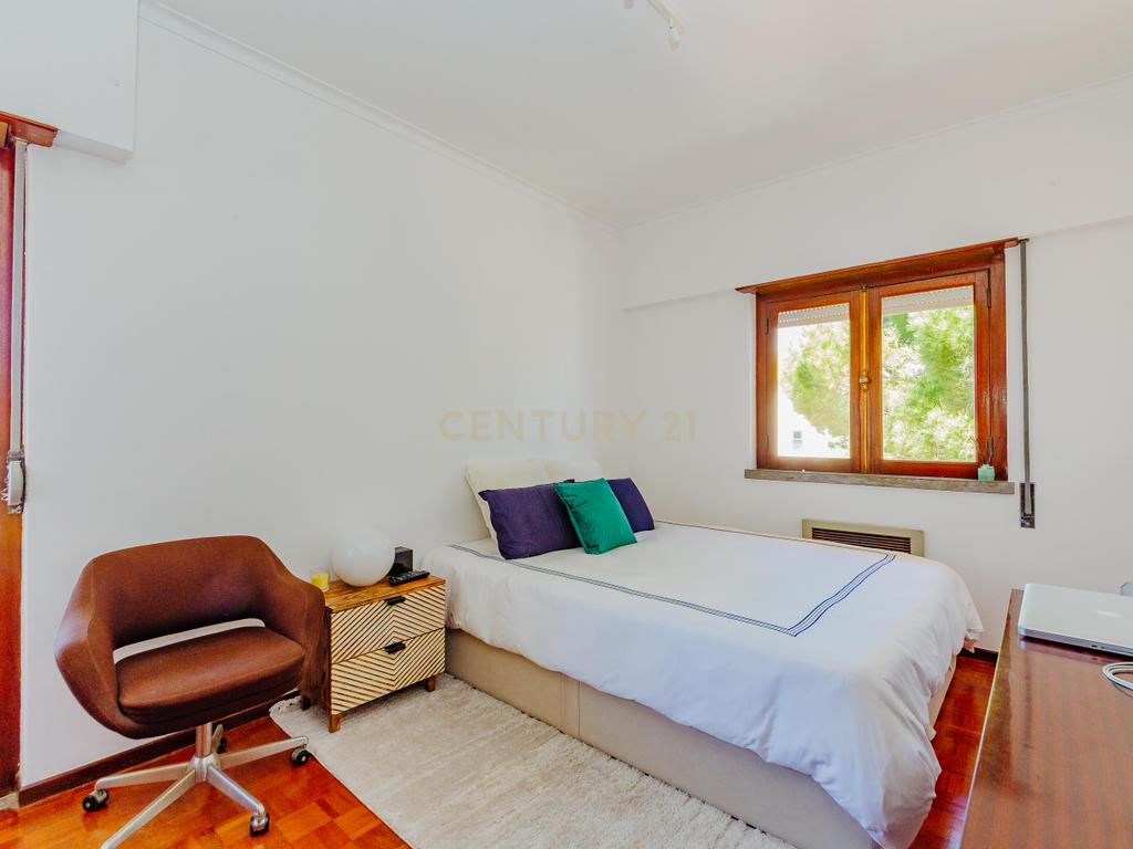 Espetacular Moradia T6 em Carcavelos, Cascais, de gaveto, num lote de 400m2 - Image 32