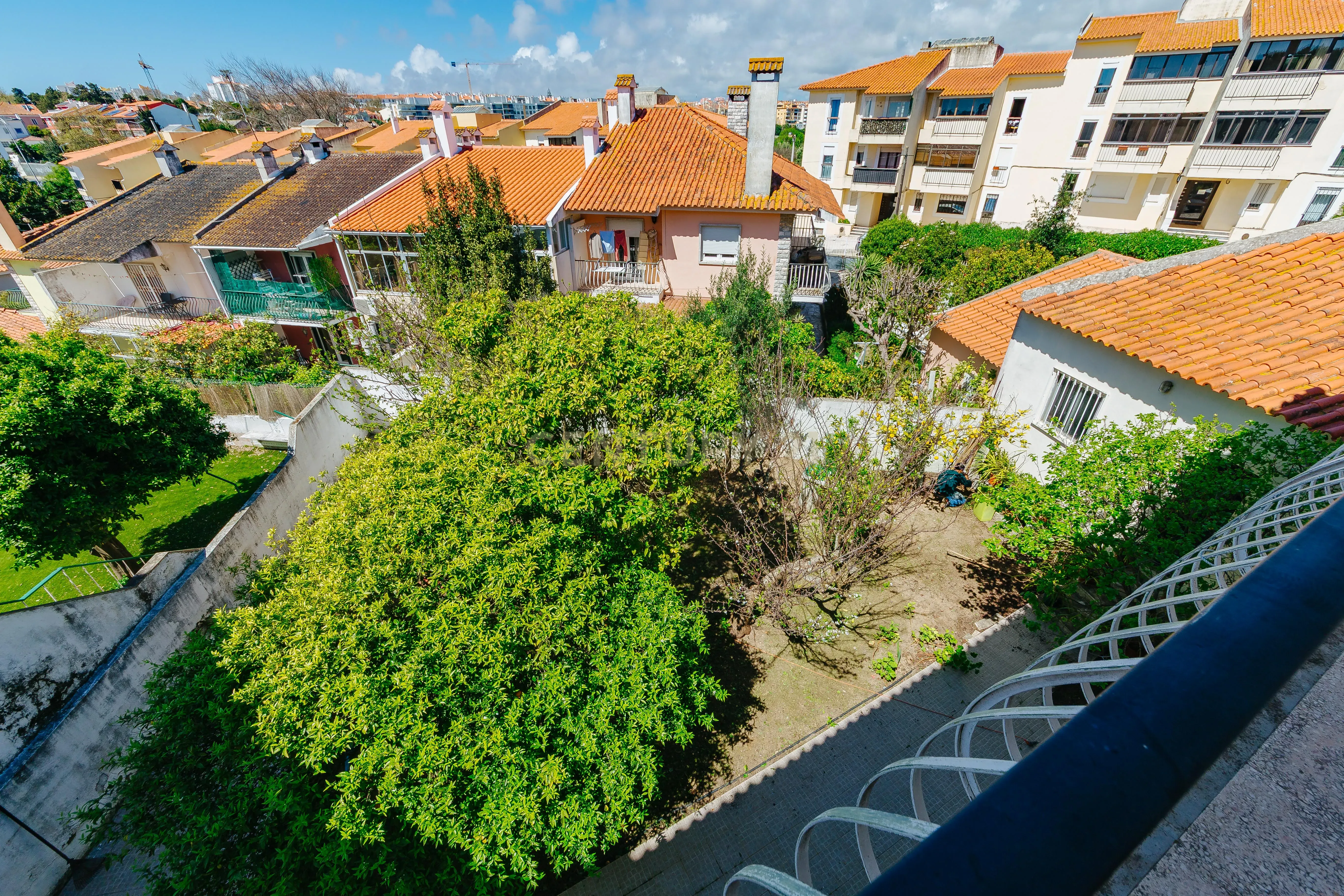 Espetacular Moradia T6 em Carcavelos, Cascais, de gaveto, num lote de 400m2 - Image 48