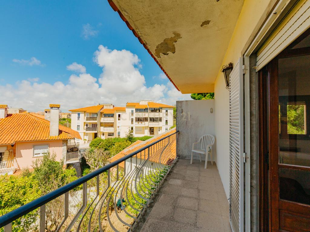 Espetacular Moradia T6 em Carcavelos, Cascais, de gaveto, num lote de 400m2 - Image 36