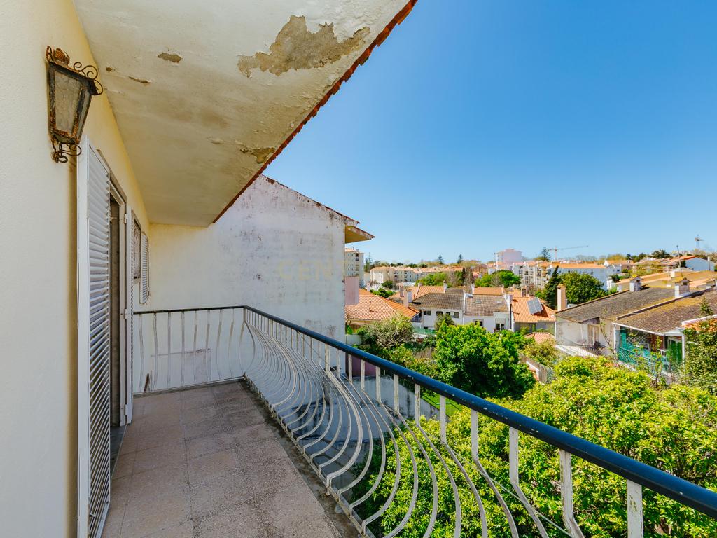 Espetacular Moradia T6 em Carcavelos, Cascais, de gaveto, num lote de 400m2 - Image 35