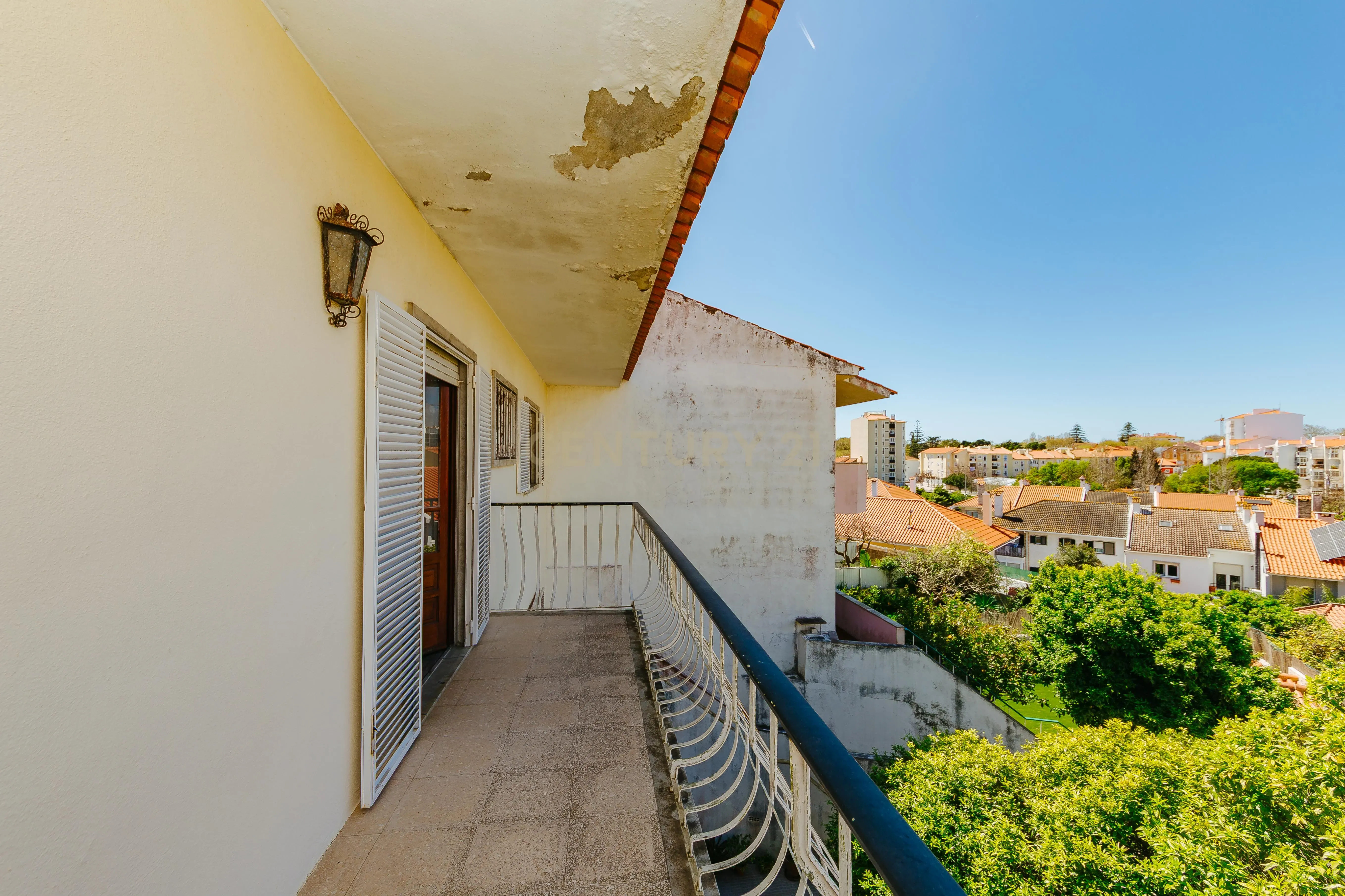Espetacular Moradia T6 em Carcavelos, Cascais, de gaveto, num lote de 400m2 - Image 34