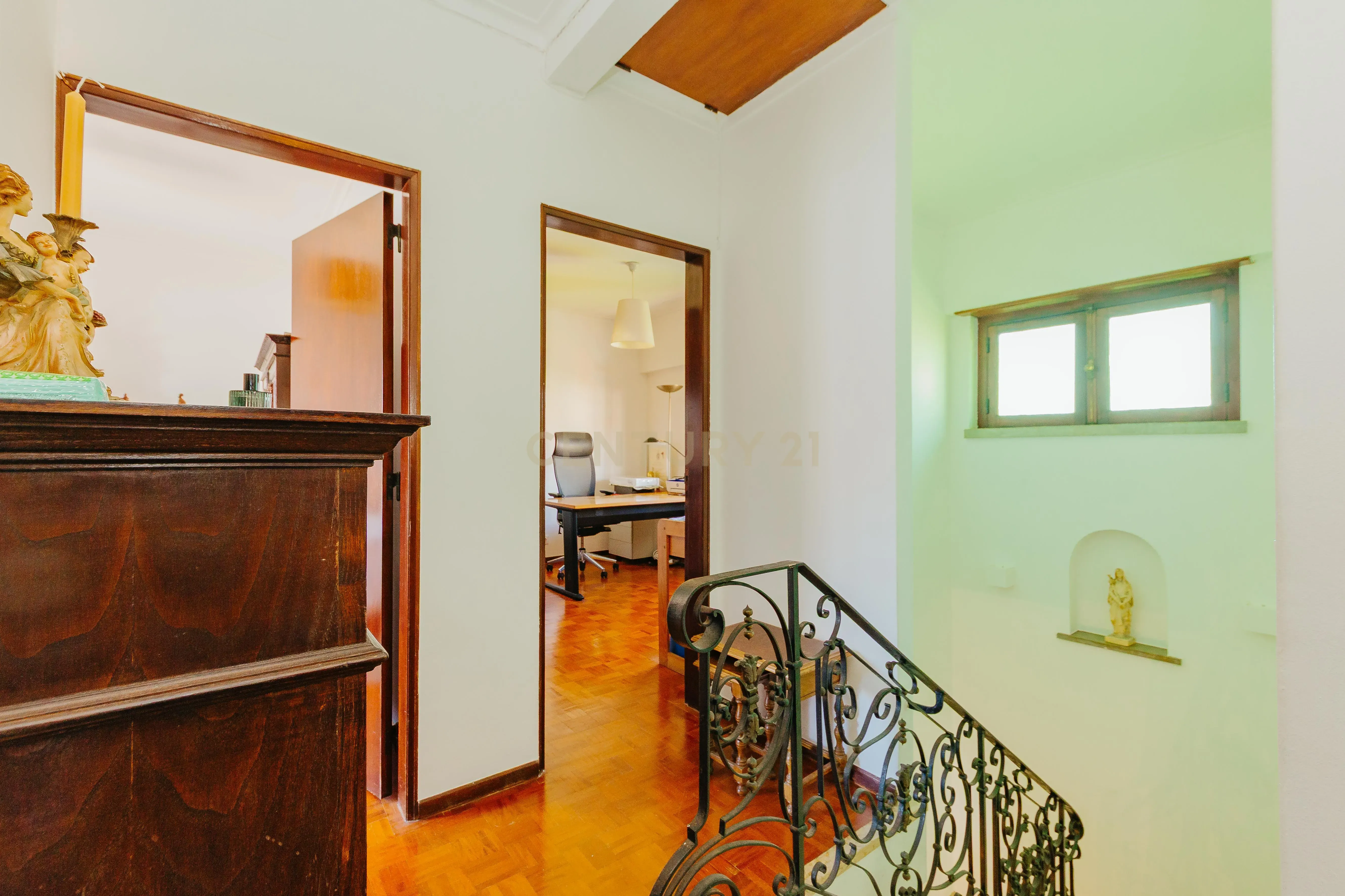 Espetacular Moradia T6 em Carcavelos, Cascais, de gaveto, num lote de 400m2 - Image 22