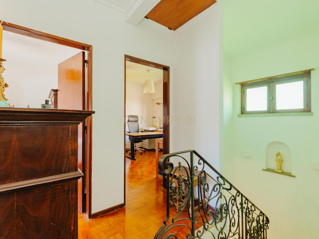 Espetacular Moradia T6 em Carcavelos, Cascais, de gaveto, num lote de 400m2 - Image 22