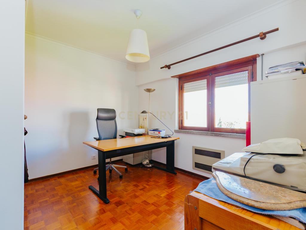 Espetacular Moradia T6 em Carcavelos, Cascais, de gaveto, num lote de 400m2 - Image 37