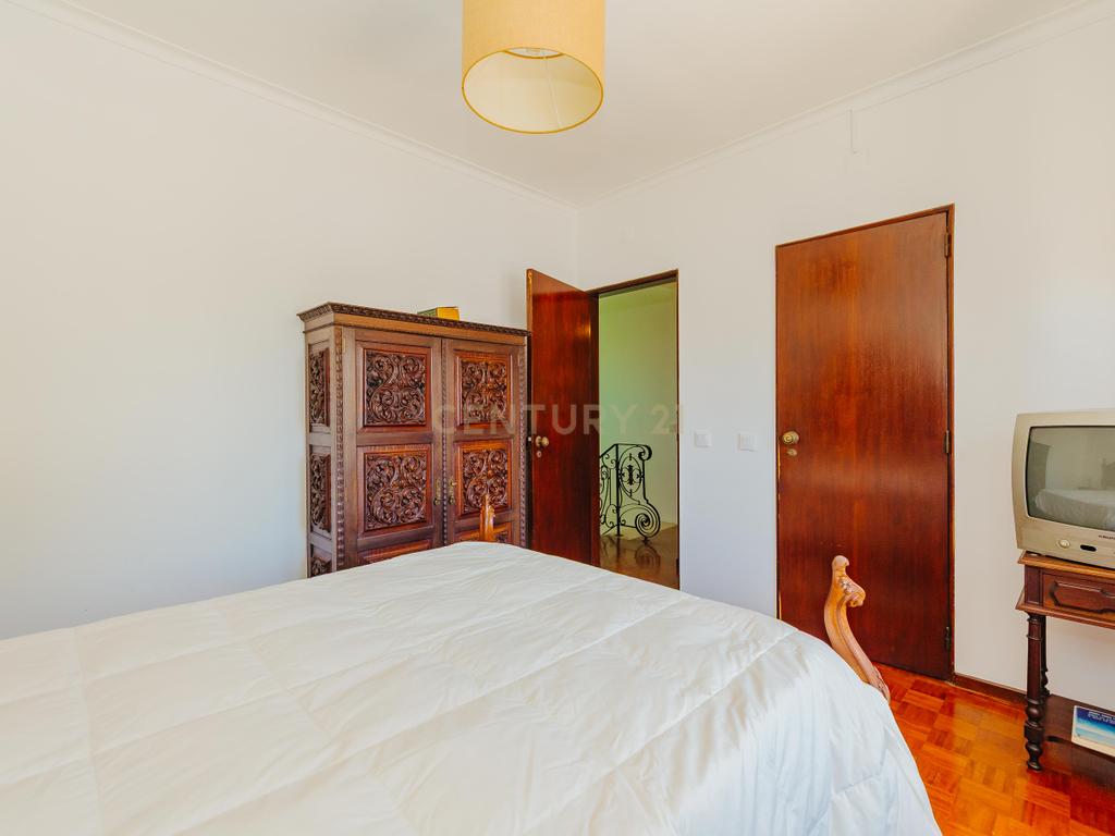 Espetacular Moradia T6 em Carcavelos, Cascais, de gaveto, num lote de 400m2 - Image 24