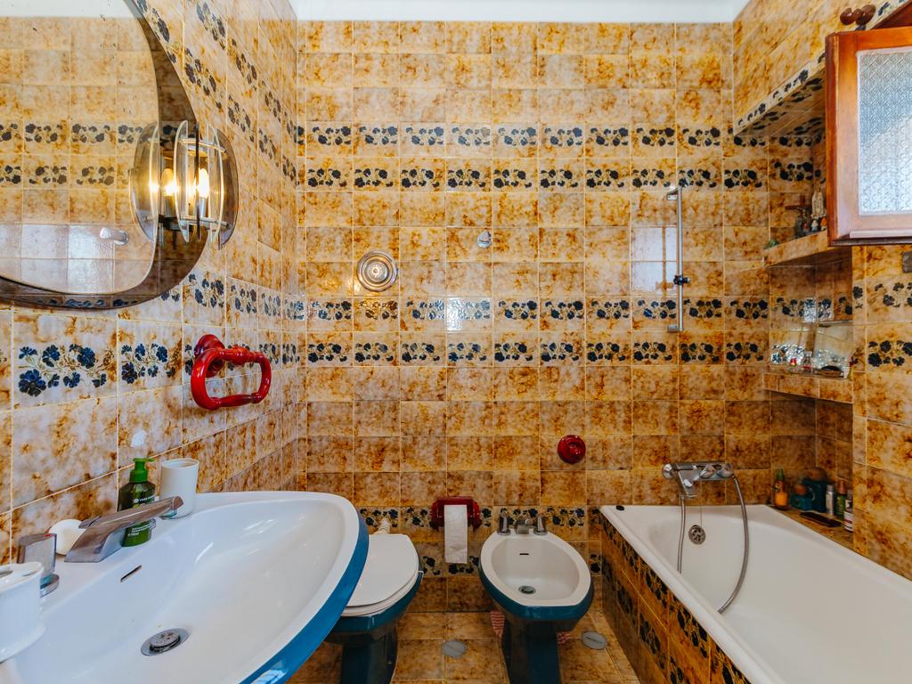 Espetacular Moradia T6 em Carcavelos, Cascais, de gaveto, num lote de 400m2 - Image 45