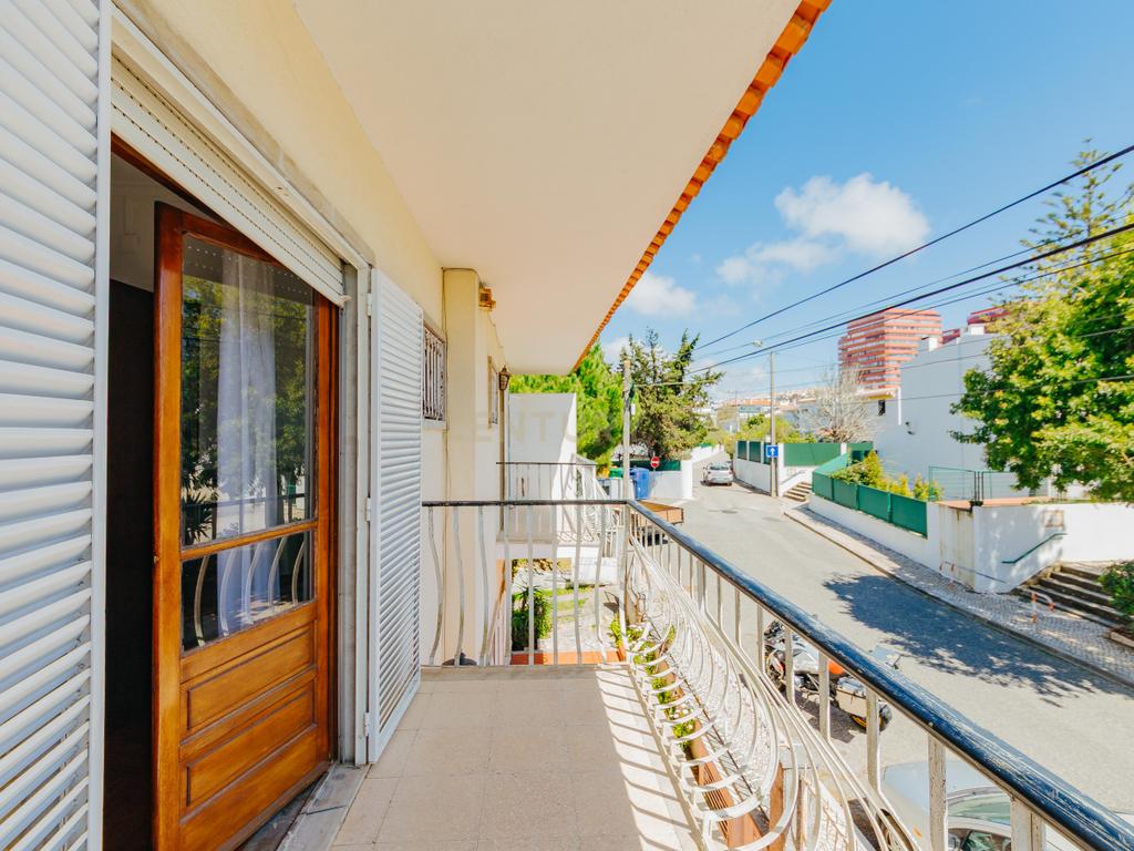 Espetacular Moradia T6 em Carcavelos, Cascais, de gaveto, num lote de 400m2 - Image 27
