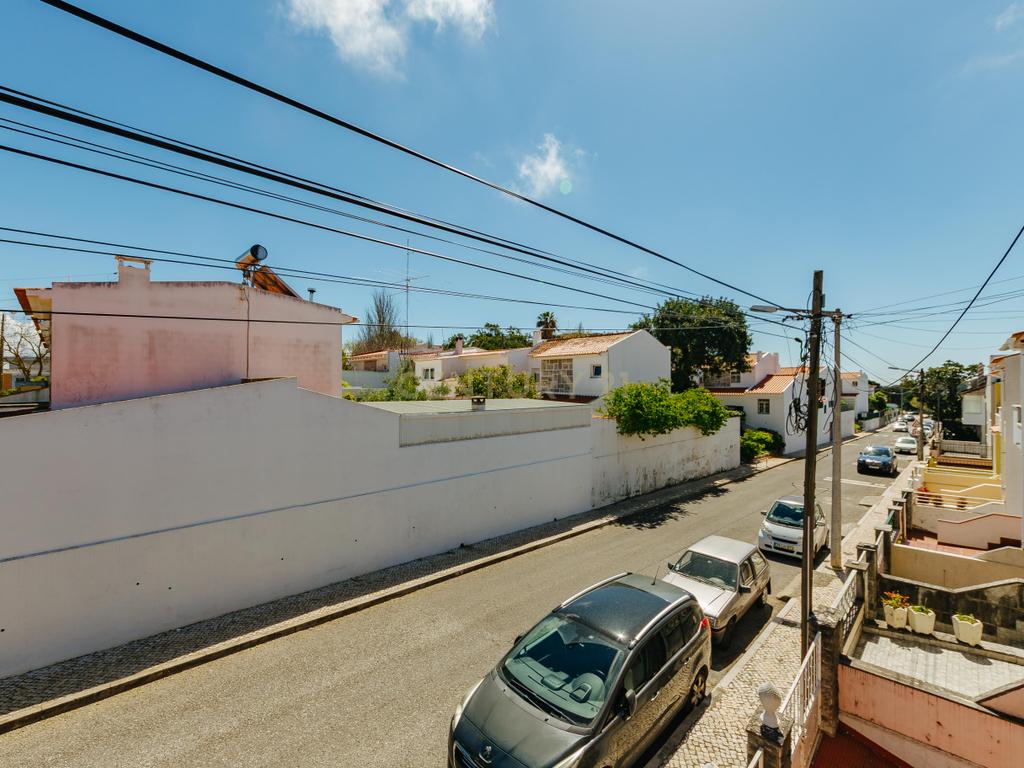 Espetacular Moradia T6 em Carcavelos, Cascais, de gaveto, num lote de 400m2 - Image 50