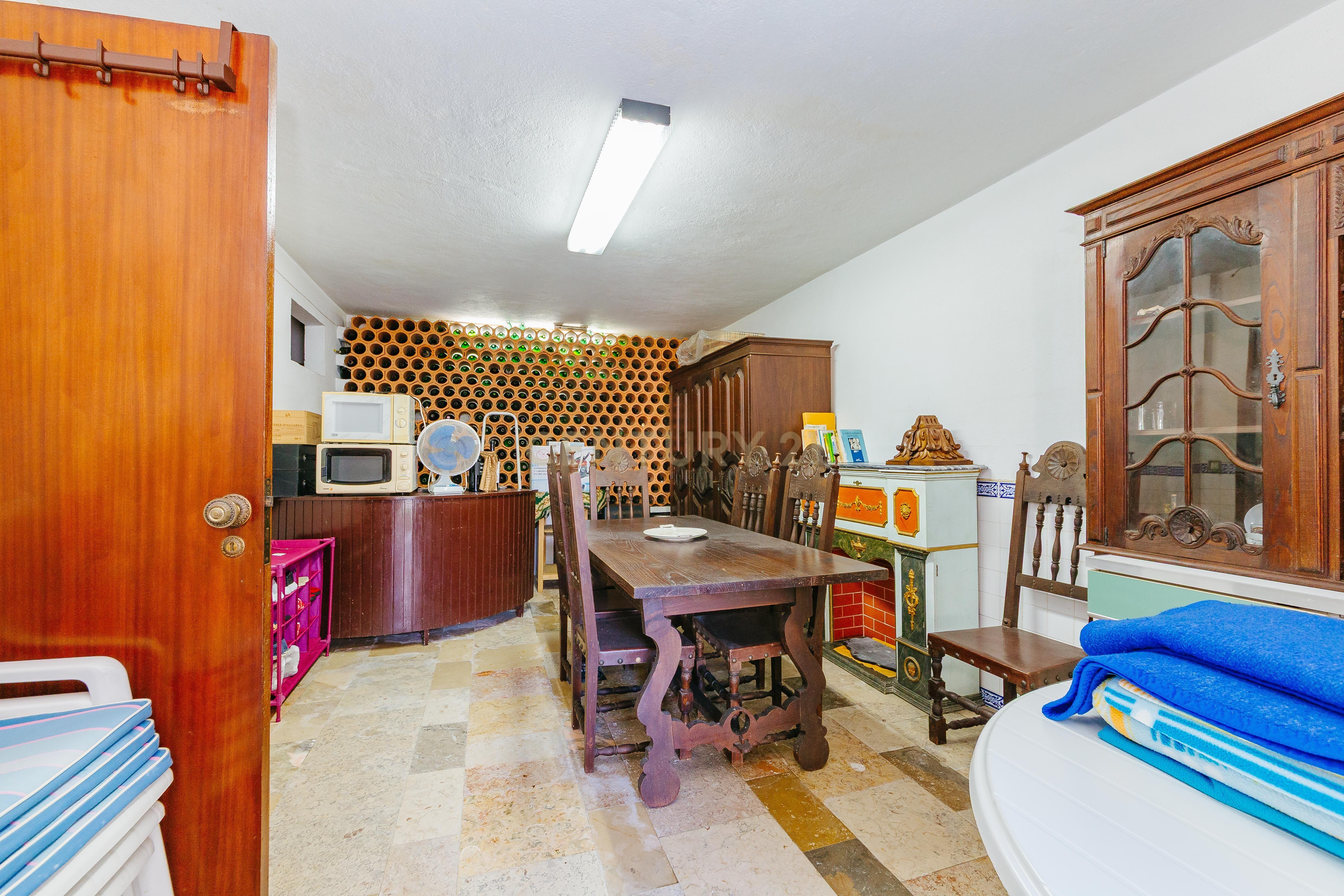 Espetacular Moradia T6 em Carcavelos, Cascais, de gaveto, num lote de 400m2 - Image 59