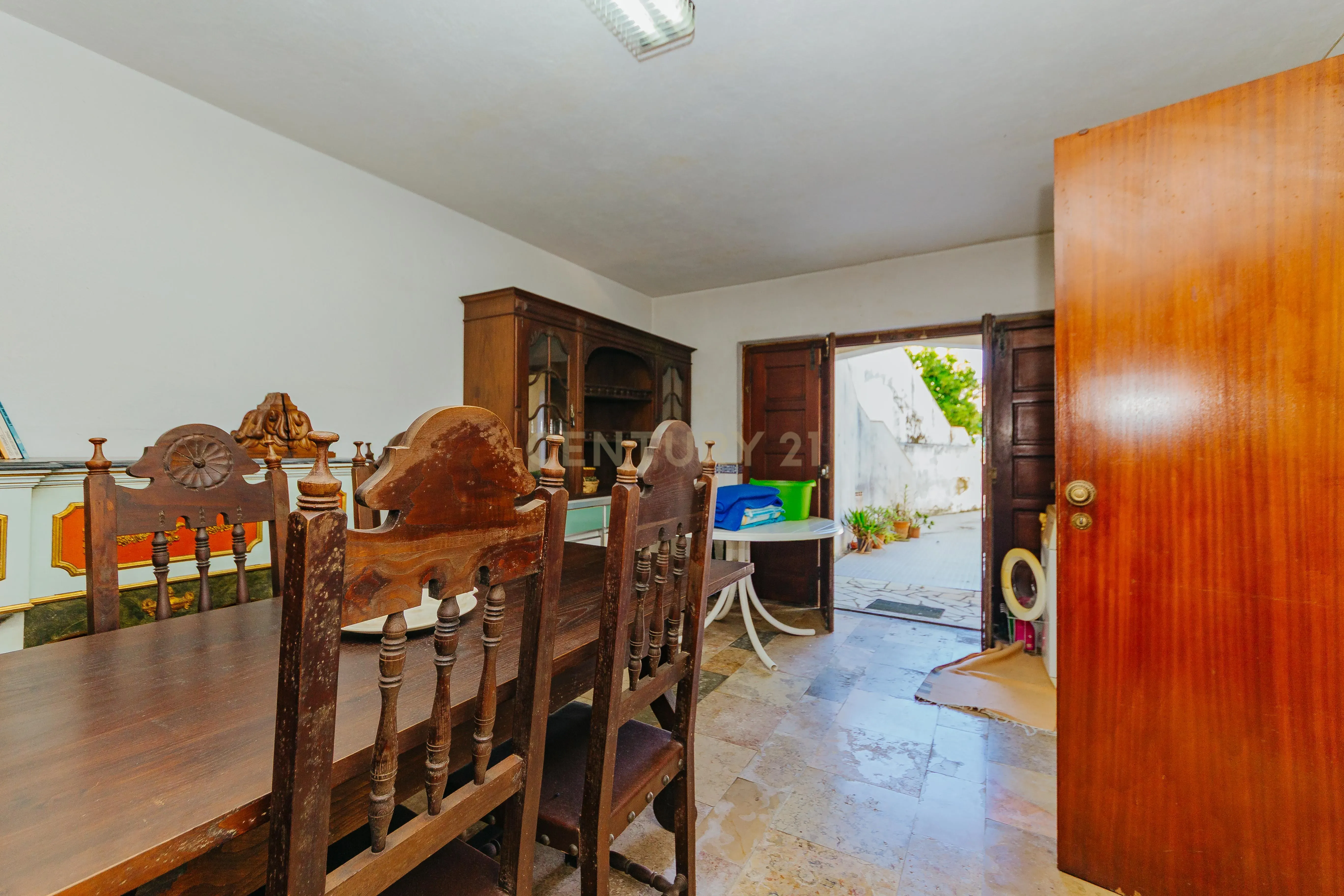 Espetacular Moradia T6 em Carcavelos, Cascais, de gaveto, num lote de 400m2 - Image 60