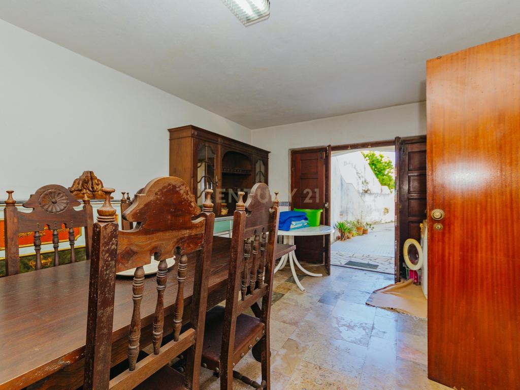 Espetacular Moradia T6 em Carcavelos, Cascais, de gaveto, num lote de 400m2 - Image 60