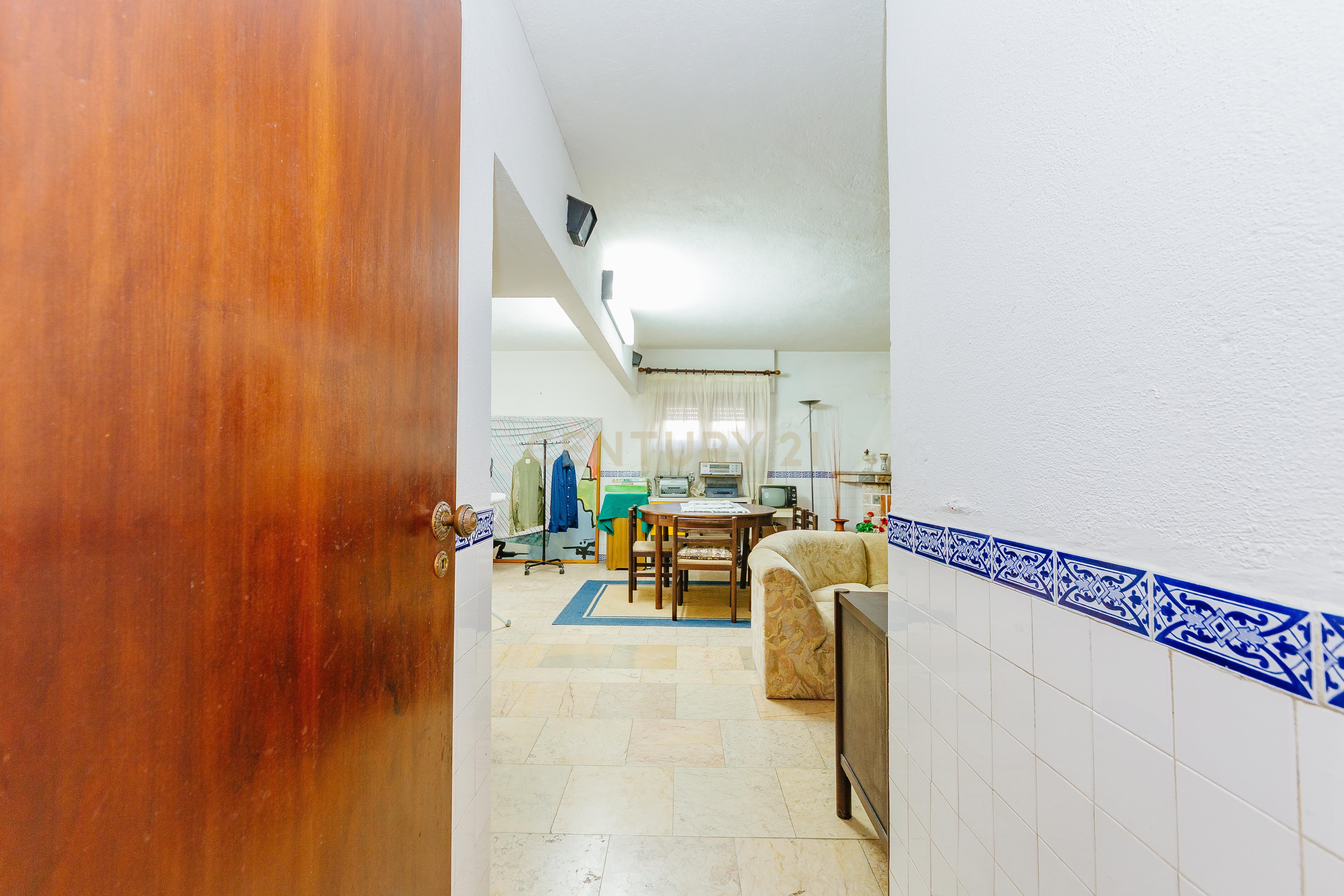 Espetacular Moradia T6 em Carcavelos, Cascais, de gaveto, num lote de 400m2 - Image 52