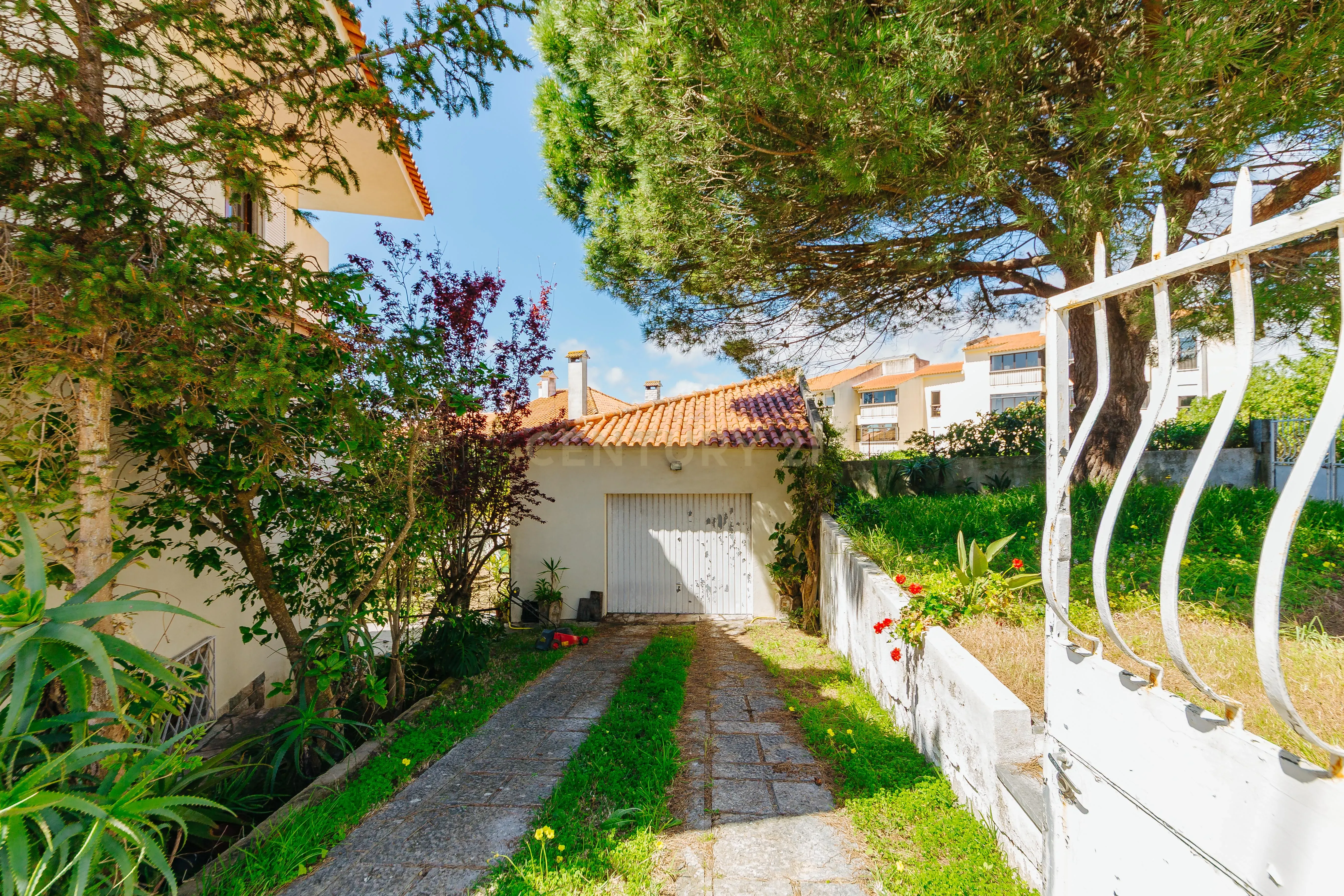 Espetacular Moradia T6 em Carcavelos, Cascais, de gaveto, num lote de 400m2 - Image 80