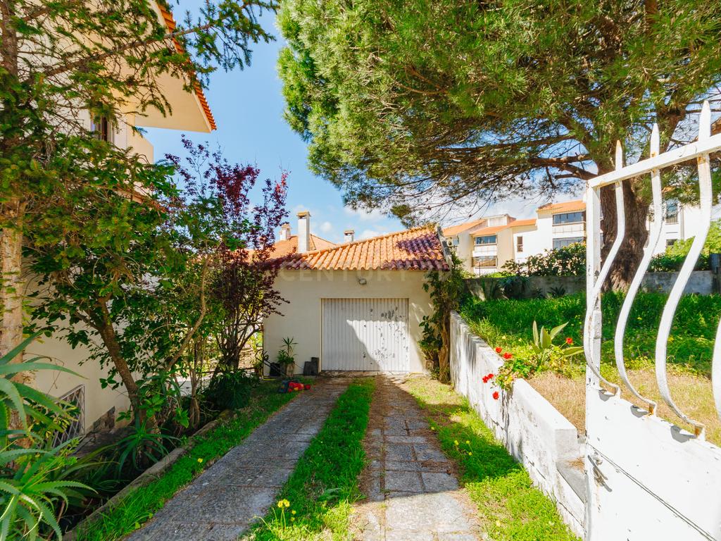 Espetacular Moradia T6 em Carcavelos, Cascais, de gaveto, num lote de 400m2 - Image 80