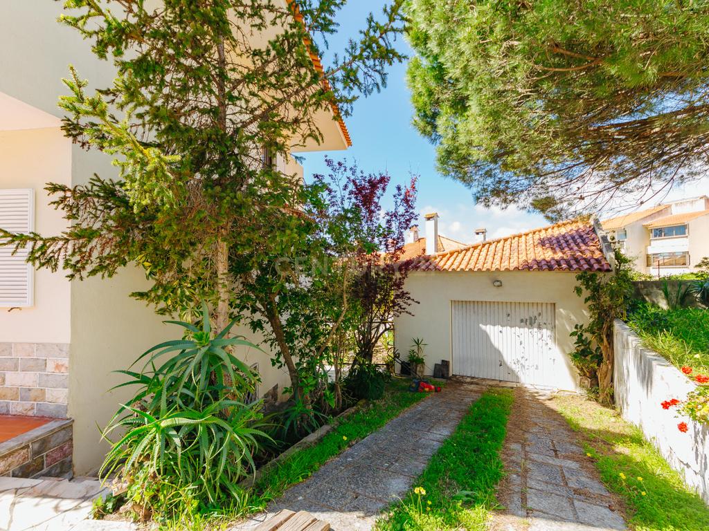 Espetacular Moradia T6 em Carcavelos, Cascais, de gaveto, num lote de 400m2 - Image 81