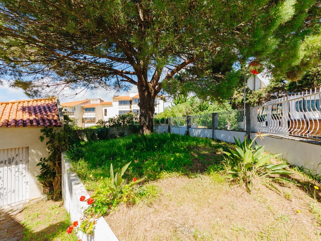 Espetacular Moradia T6 em Carcavelos, Cascais, de gaveto, num lote de 400m2 - Image 79
