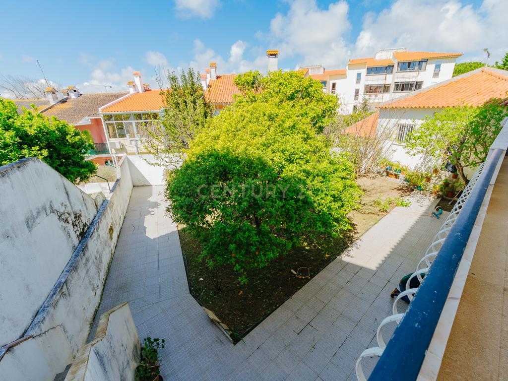 Espetacular Moradia T6 em Carcavelos, Cascais, de gaveto, num lote de 400m2 - Image 65