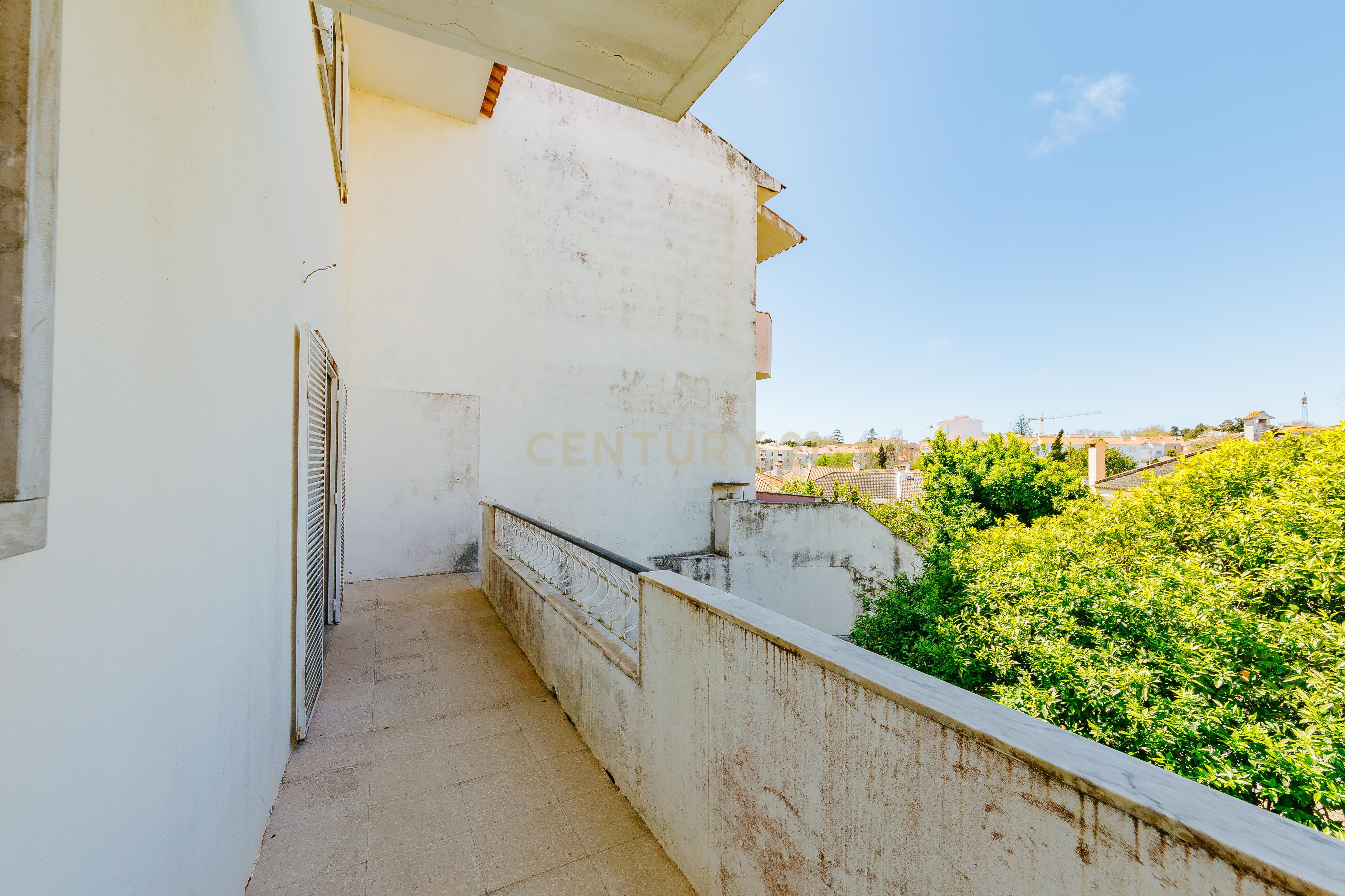 Espetacular Moradia T6 em Carcavelos, Cascais, de gaveto, num lote de 400m2 - Image 17
