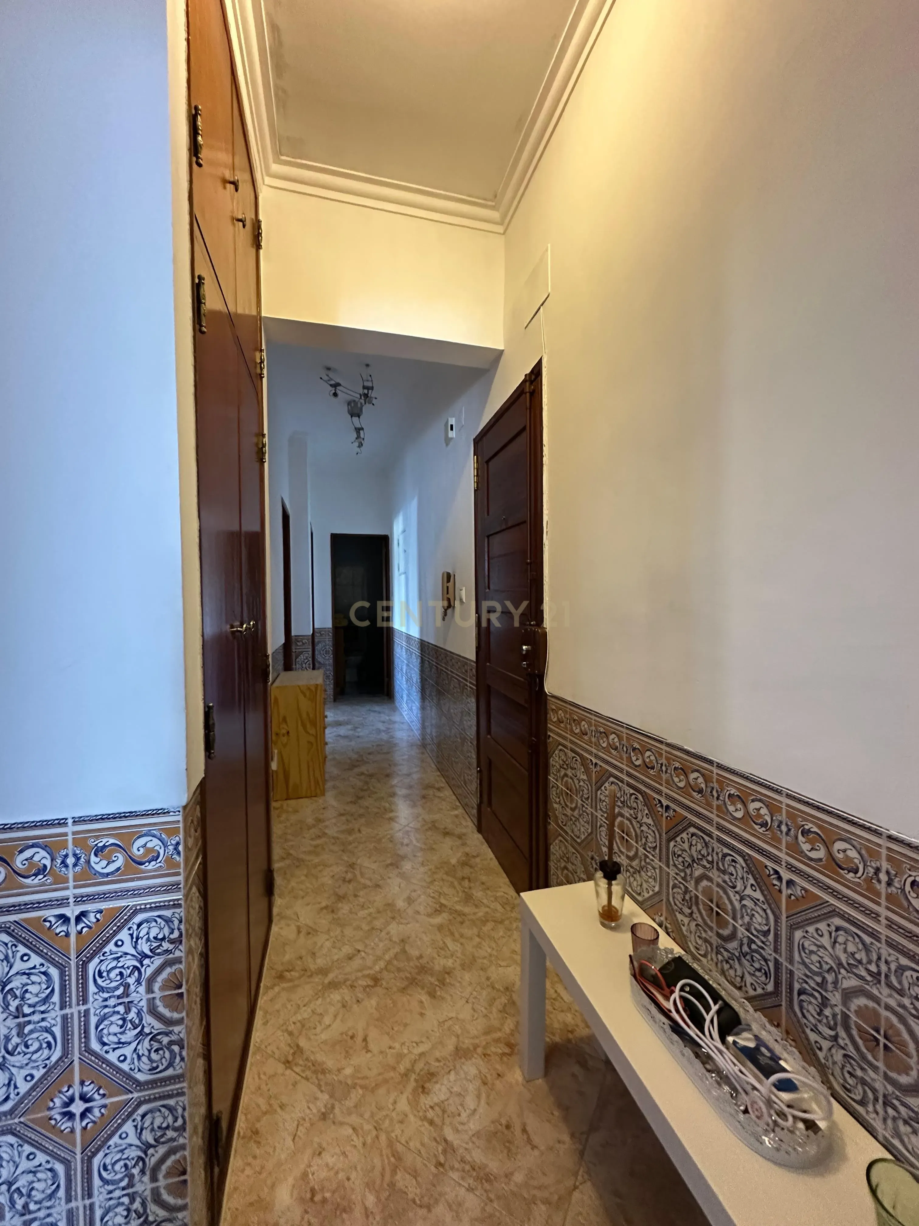 Apartamento T2 com Vista Privilegiada em Amadora - 250.000€ - Image 10