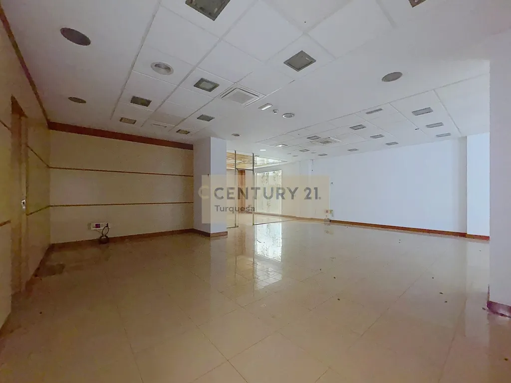 Amplo local comercial em Benalmádena, Málaga, com excelente localização - Image 27