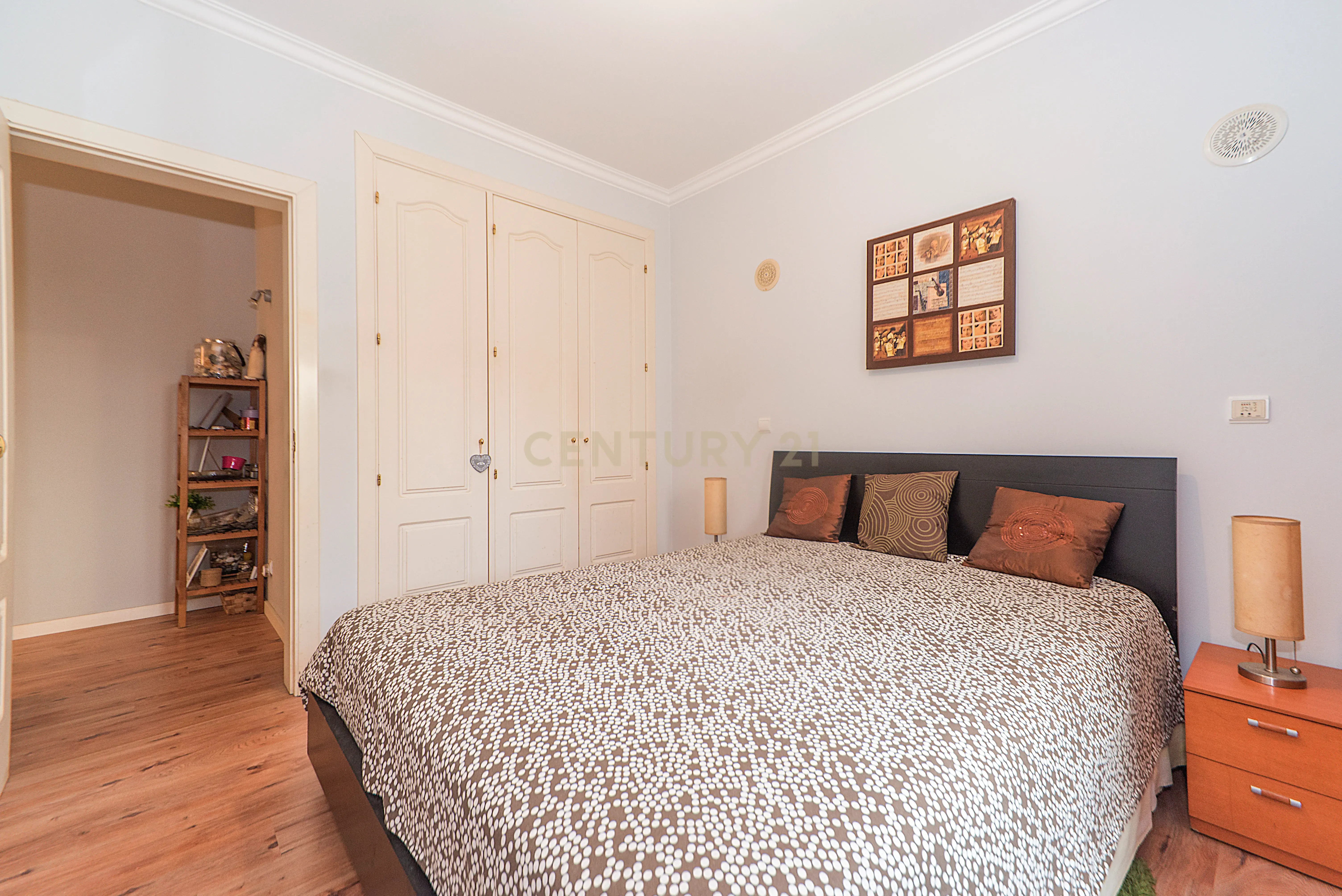 Espetacular Moradia T6 com Jardim e Terraço em Odivelas - Image 18