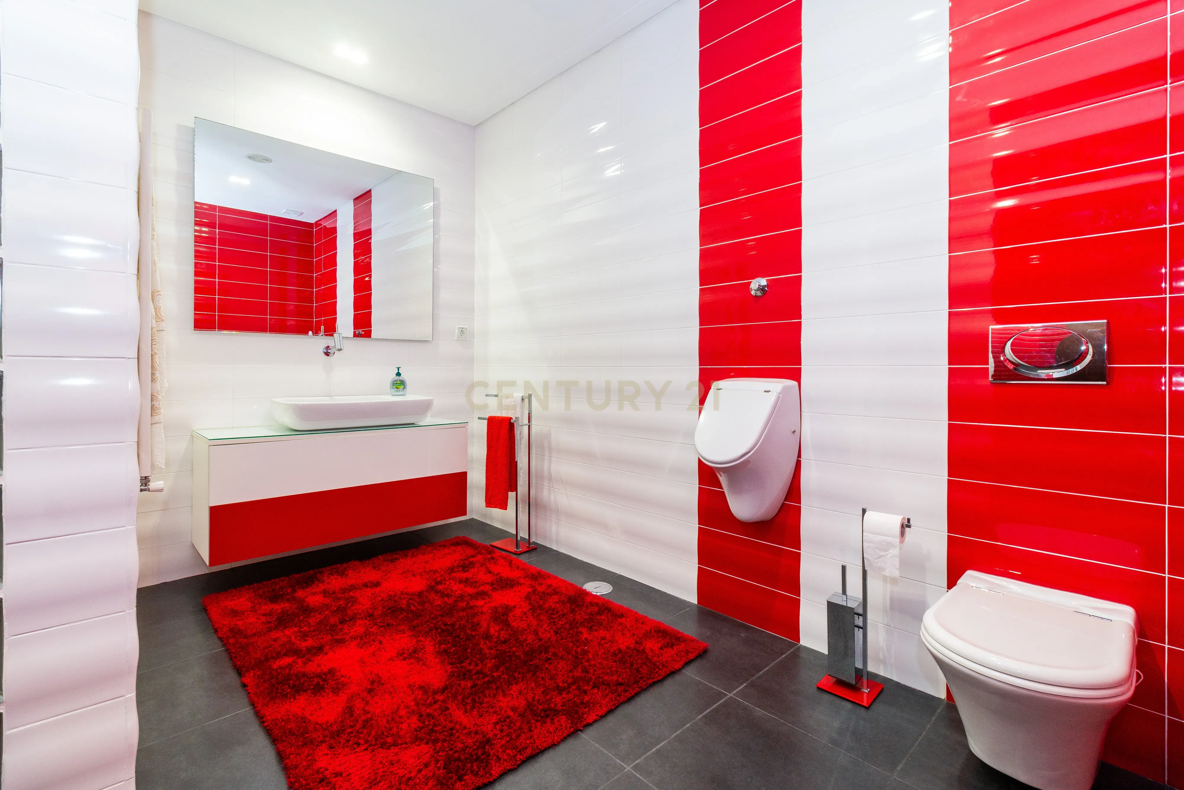 Excelente Moradia T5 terrea - Image 17