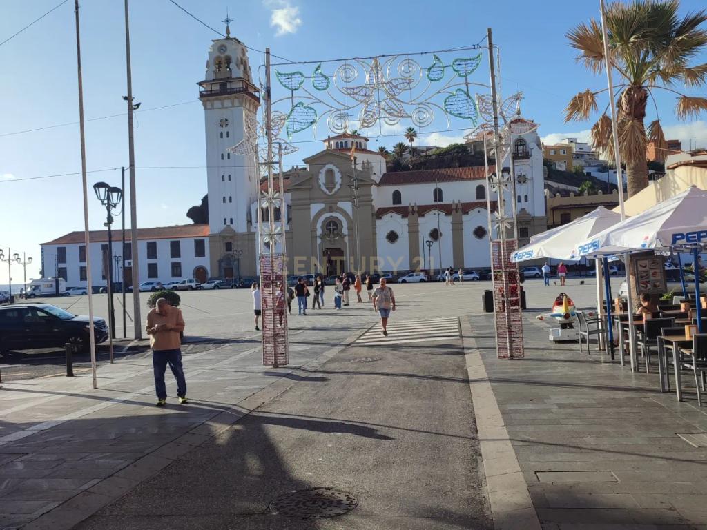 undefined - Image 1