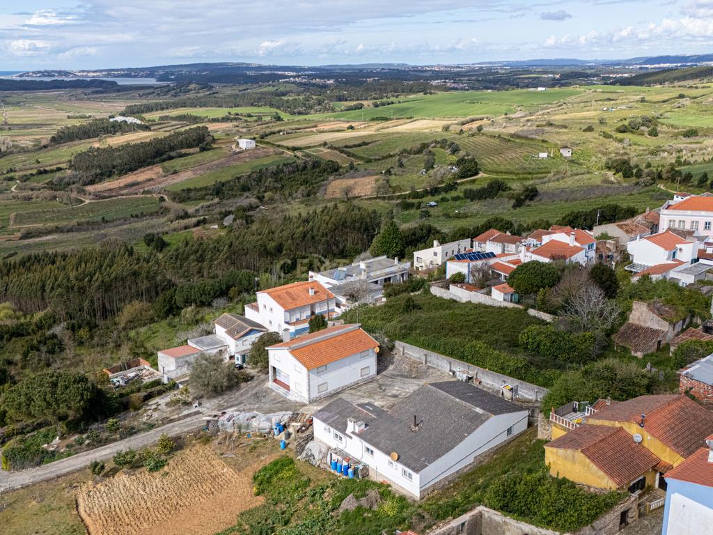 Moradia com espaço exterior e vista desafogada - Image 27